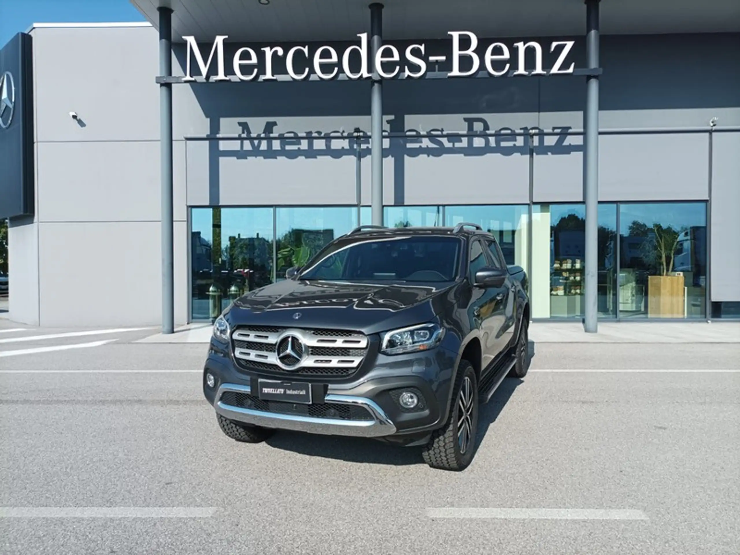 Mercedes-Benz - X 350