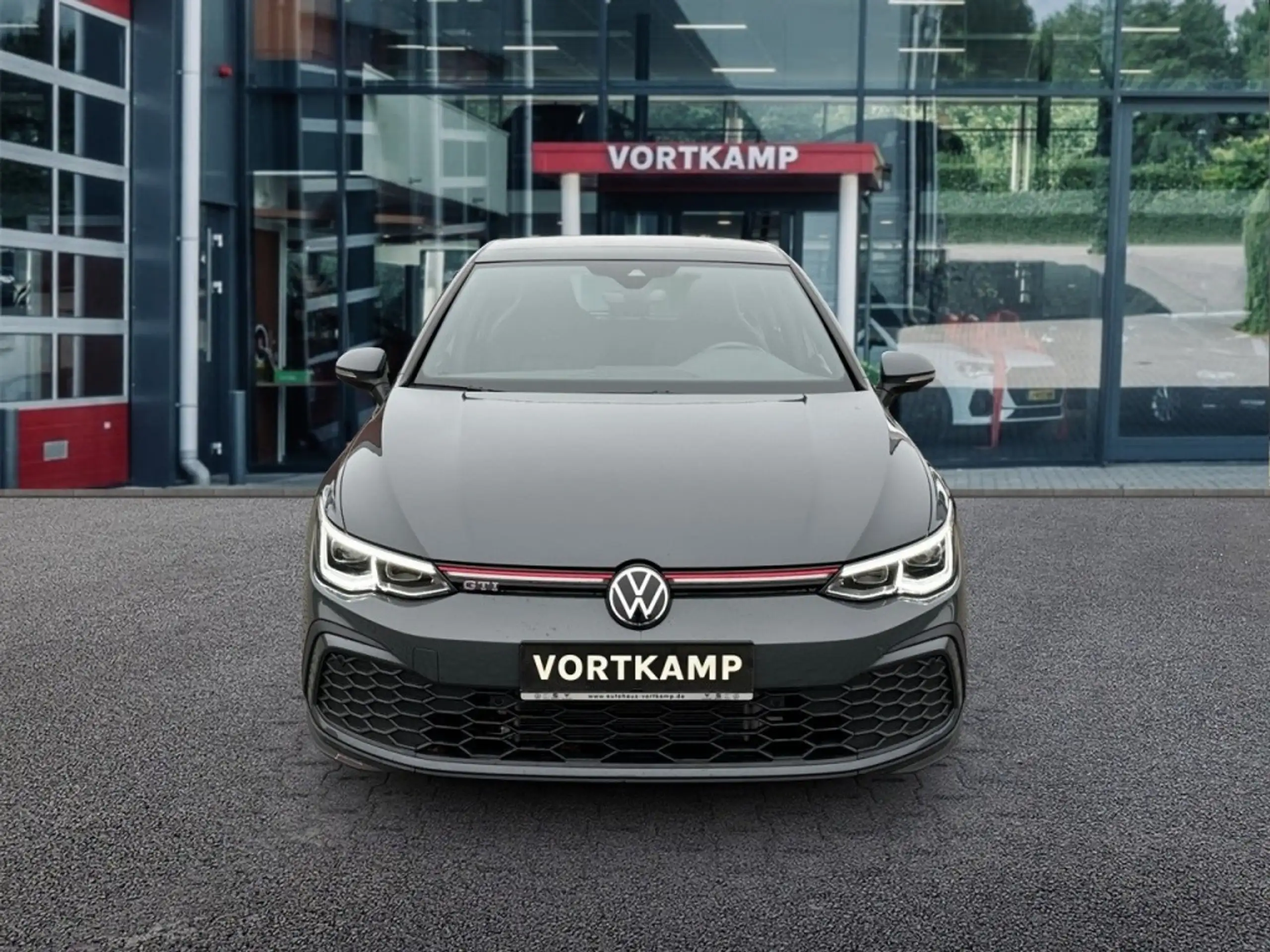 Volkswagen - Golf GTI