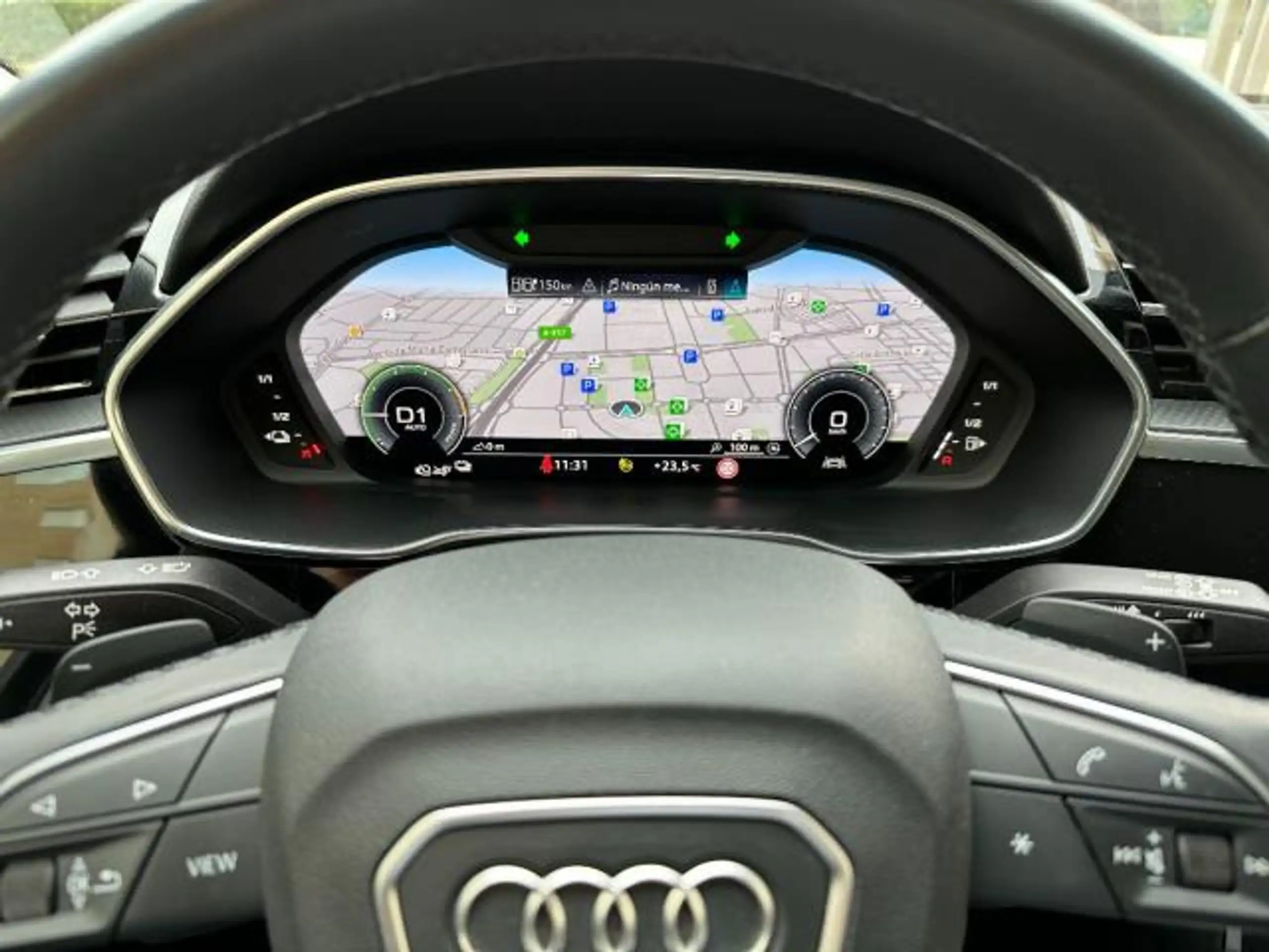 Audi - Q3