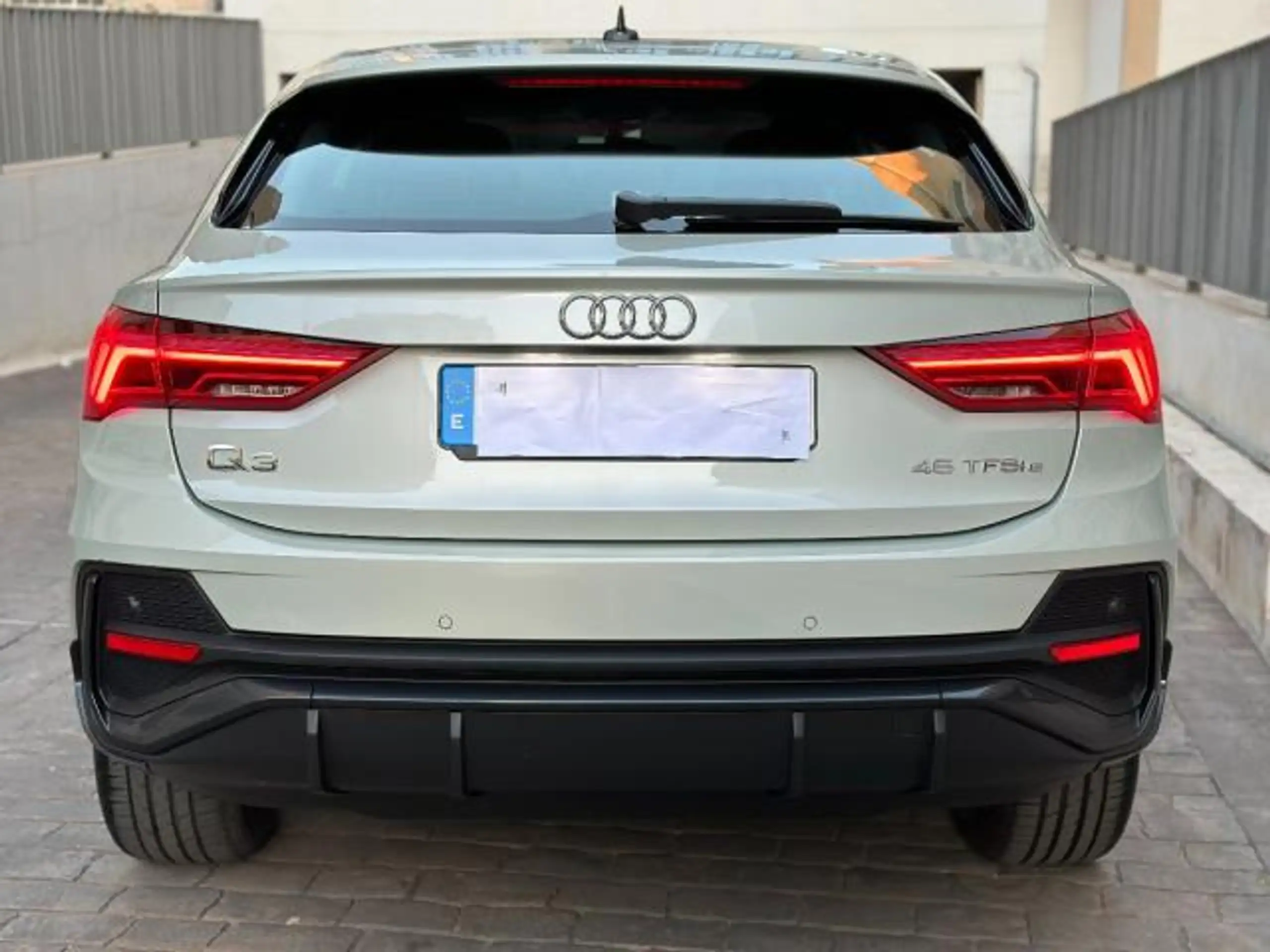 Audi - Q3