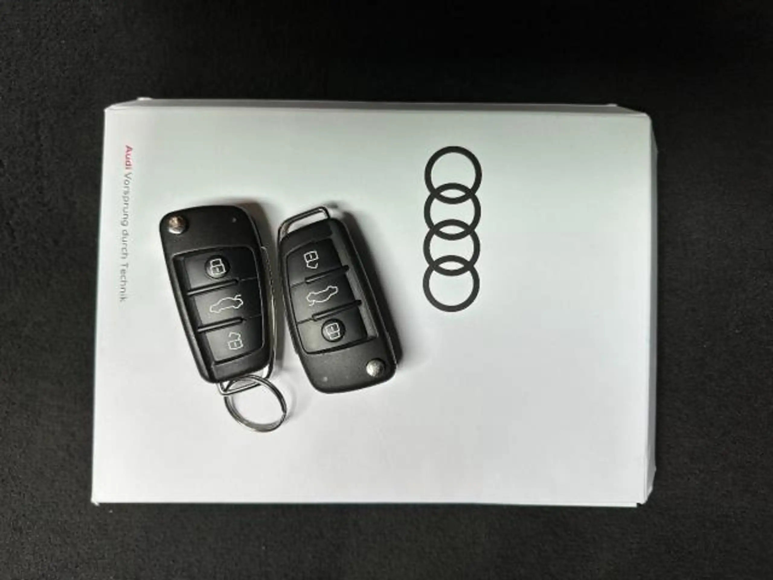 Audi - Q3