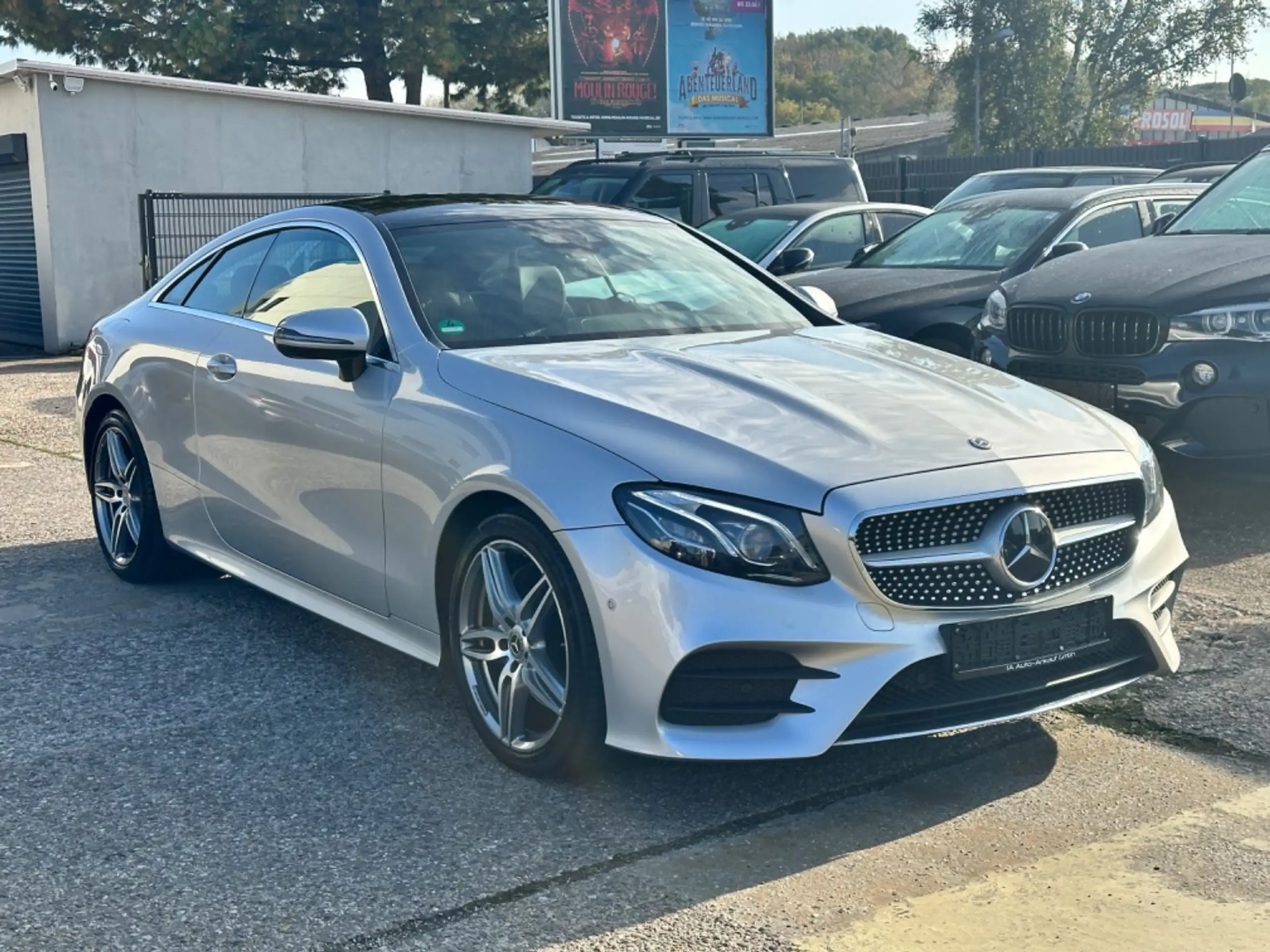 Mercedes-Benz - E 300