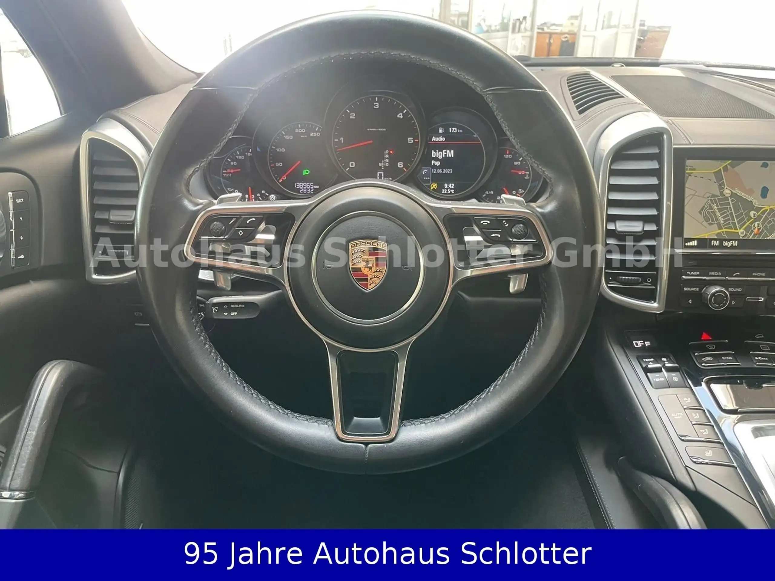 Porsche - Cayenne