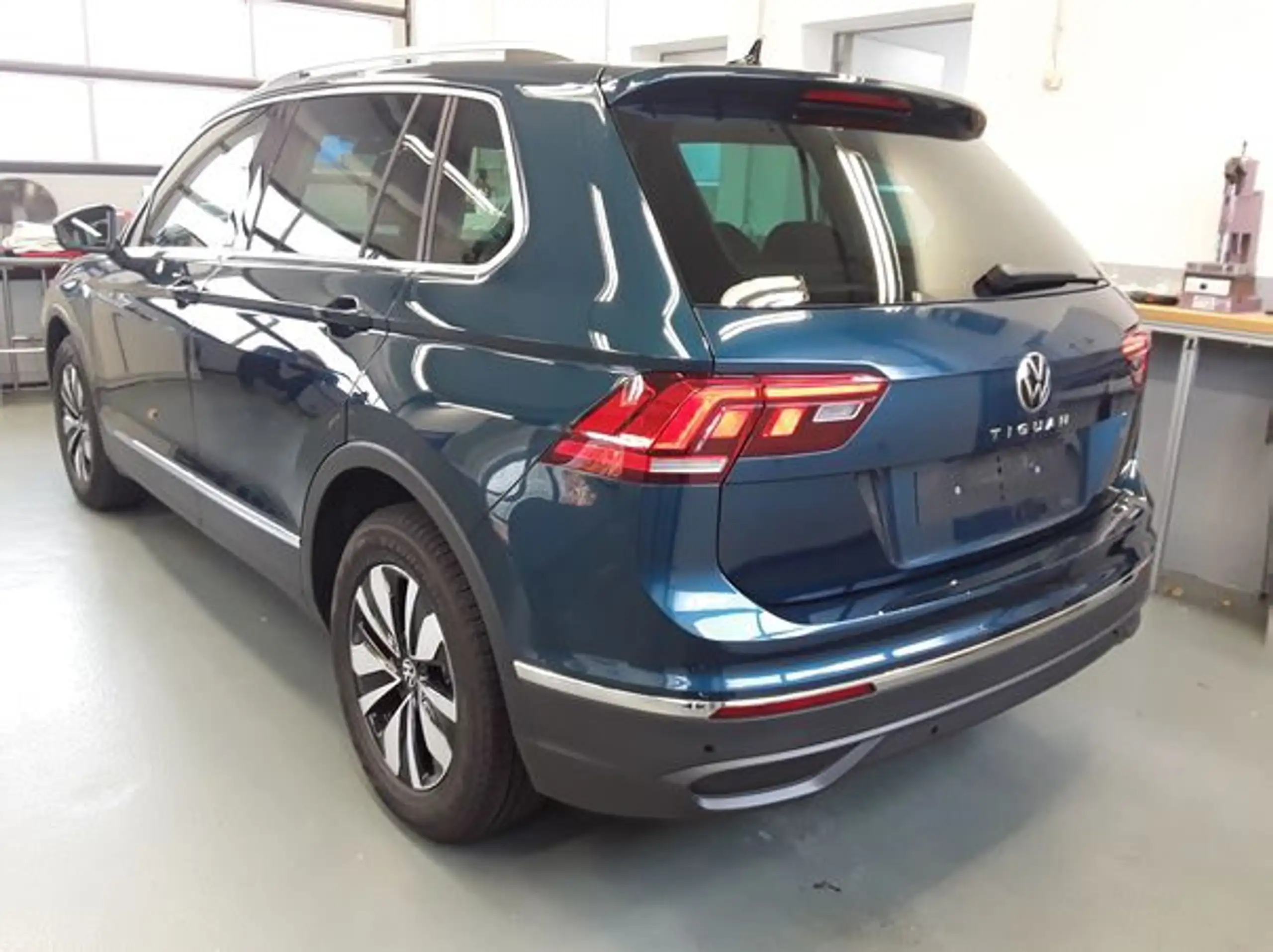 Volkswagen - Tiguan