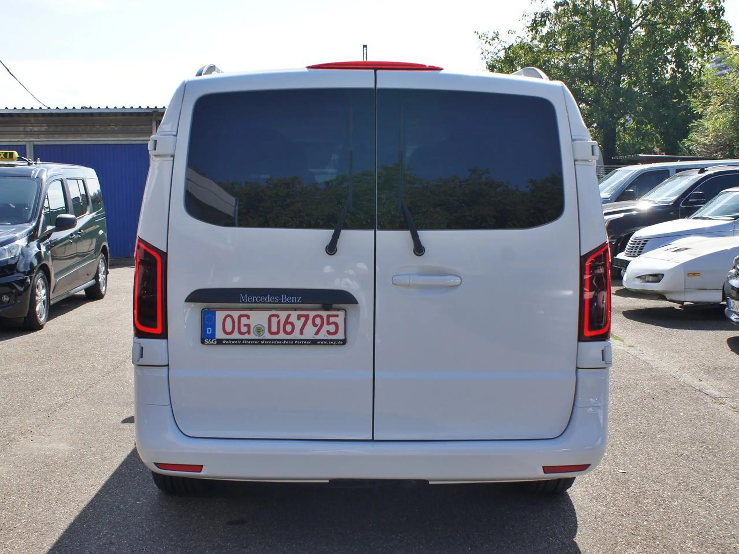 Mercedes-Benz - Vito