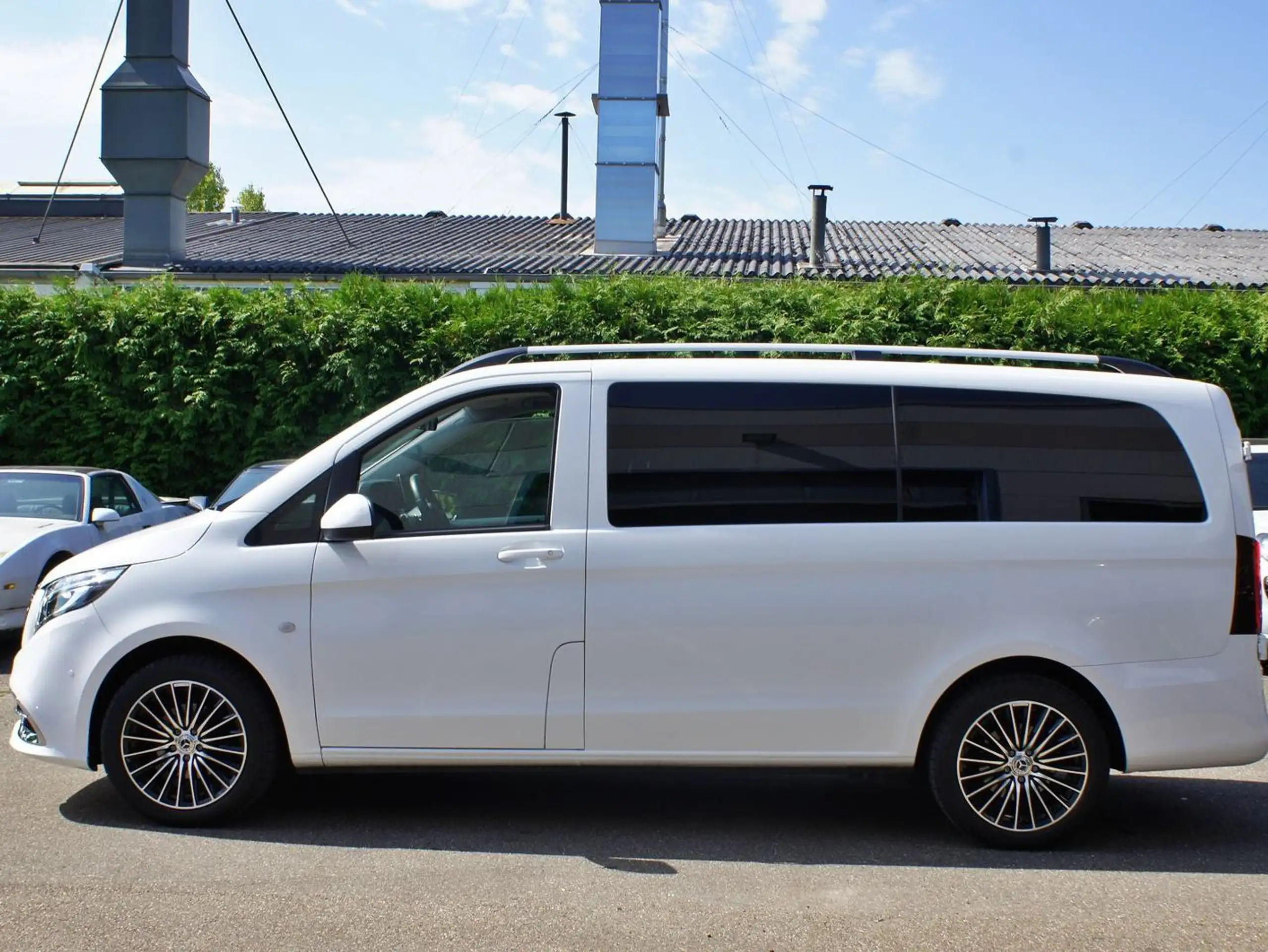 Mercedes-Benz - Vito