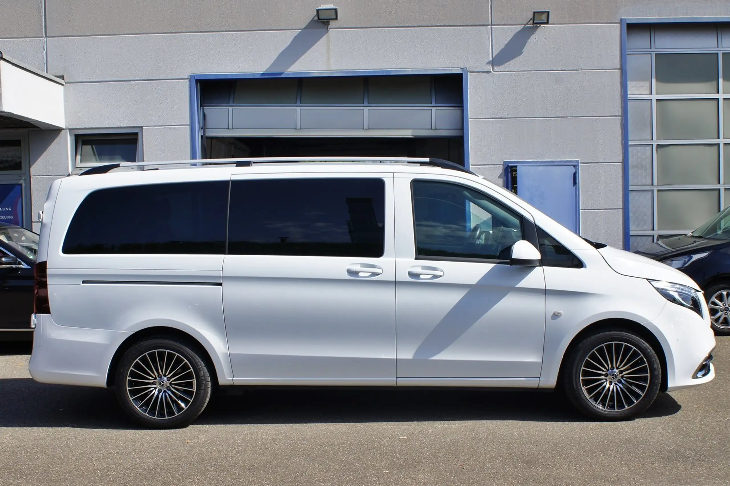 Mercedes-Benz - Vito