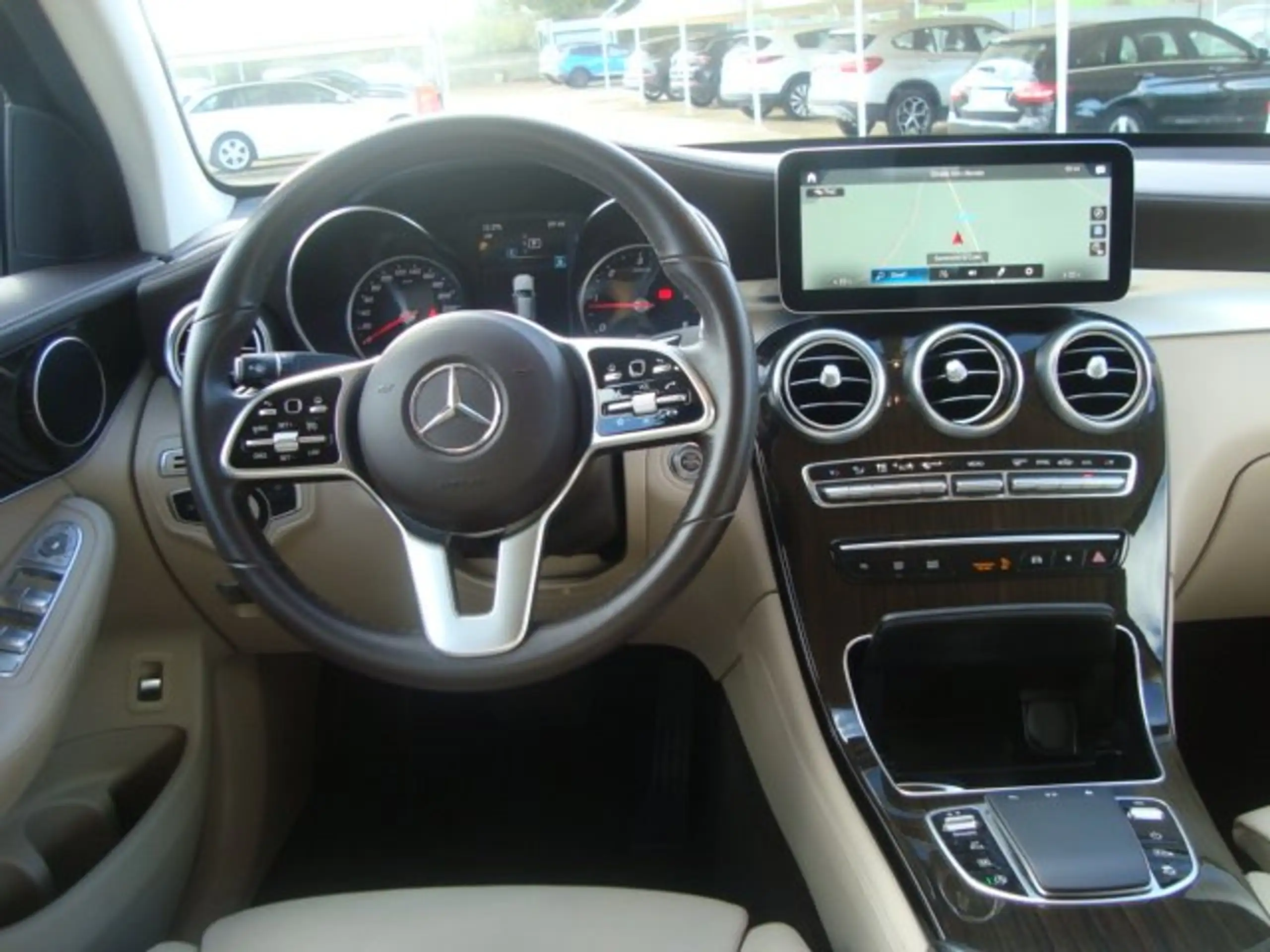 Mercedes-Benz - GLC 300