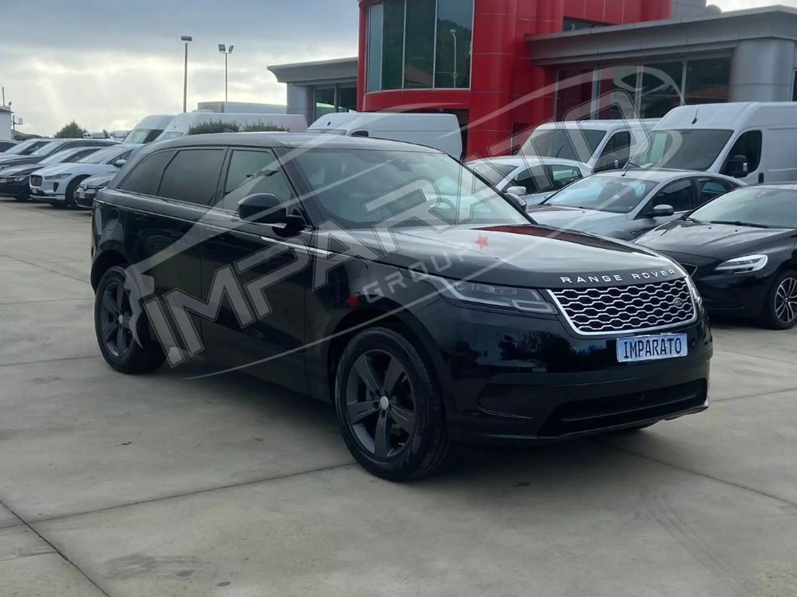 Land Rover - Range Rover Velar