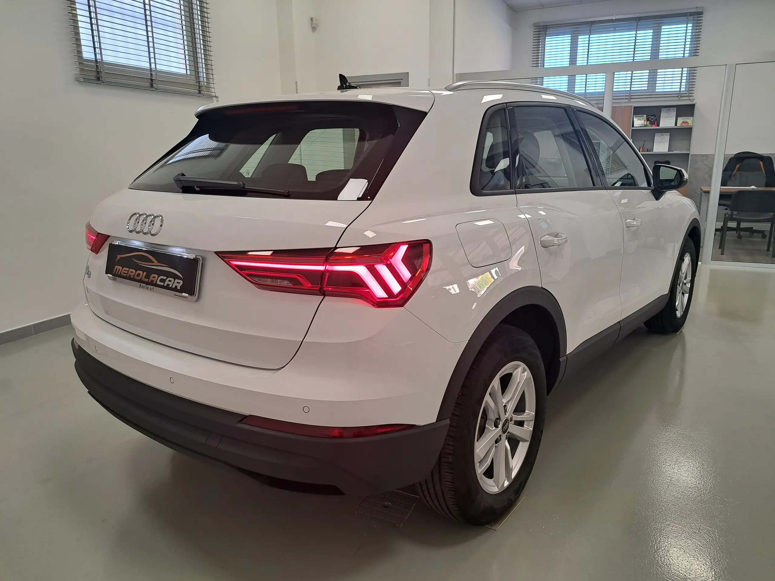 Audi - Q3