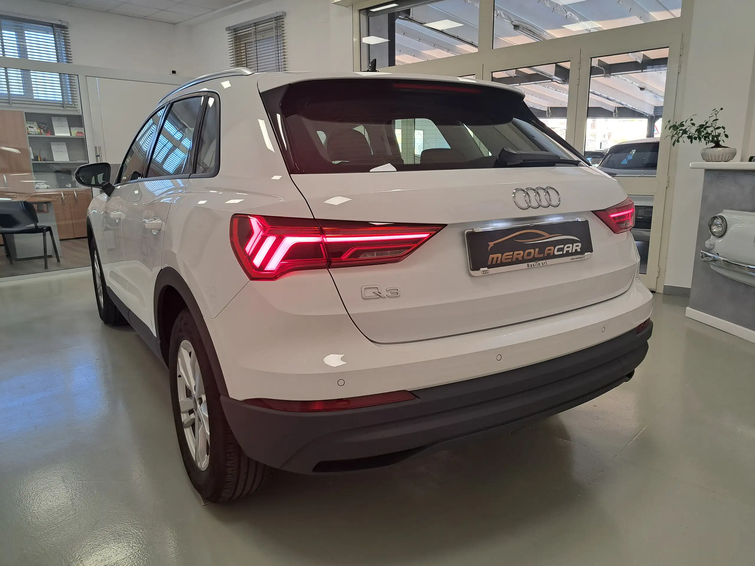 Audi - Q3