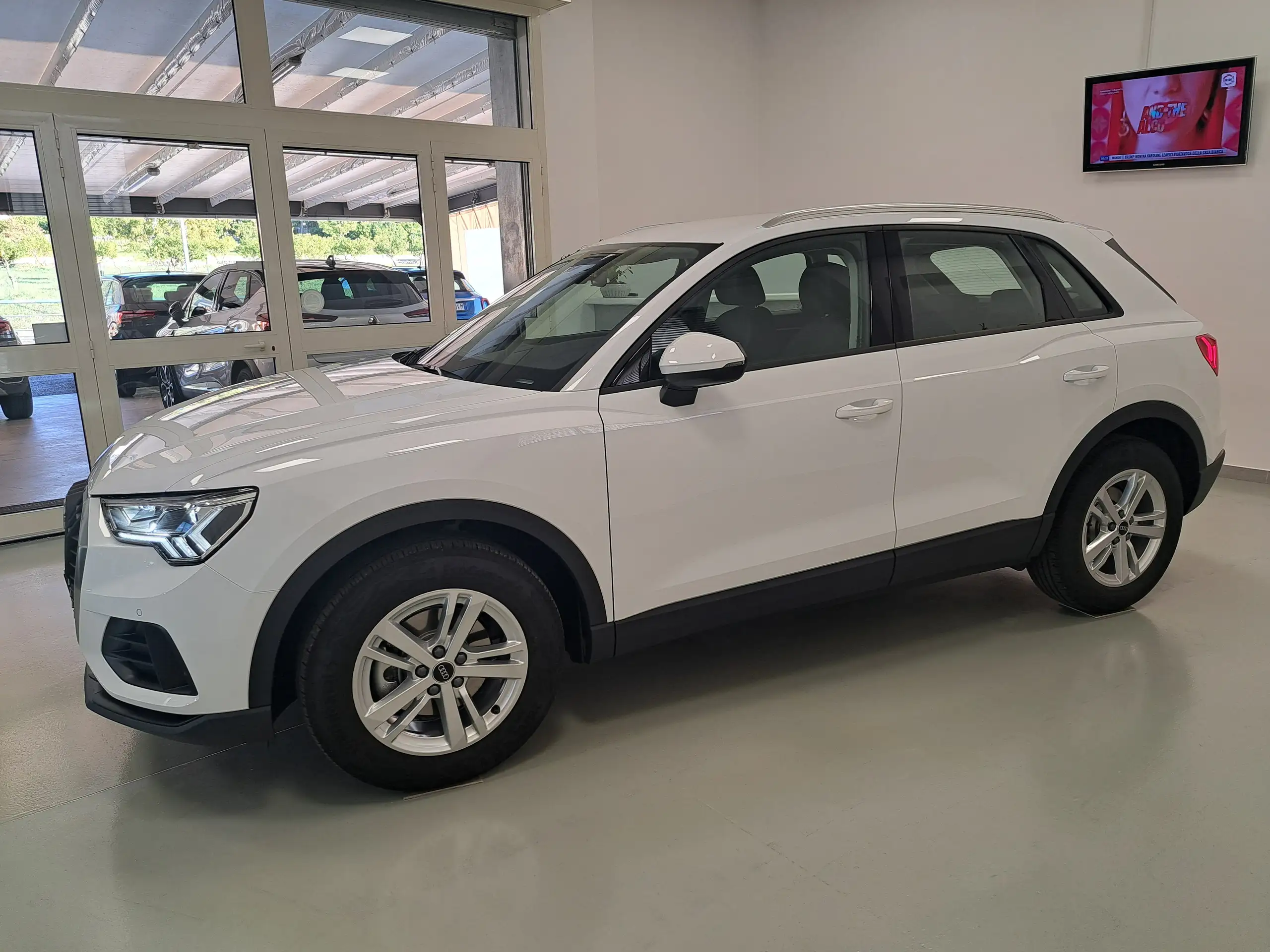 Audi - Q3