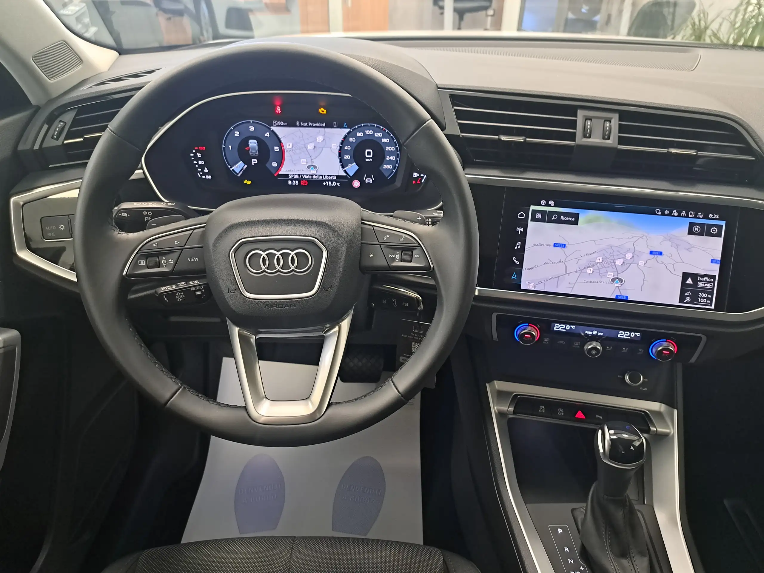 Audi - Q3