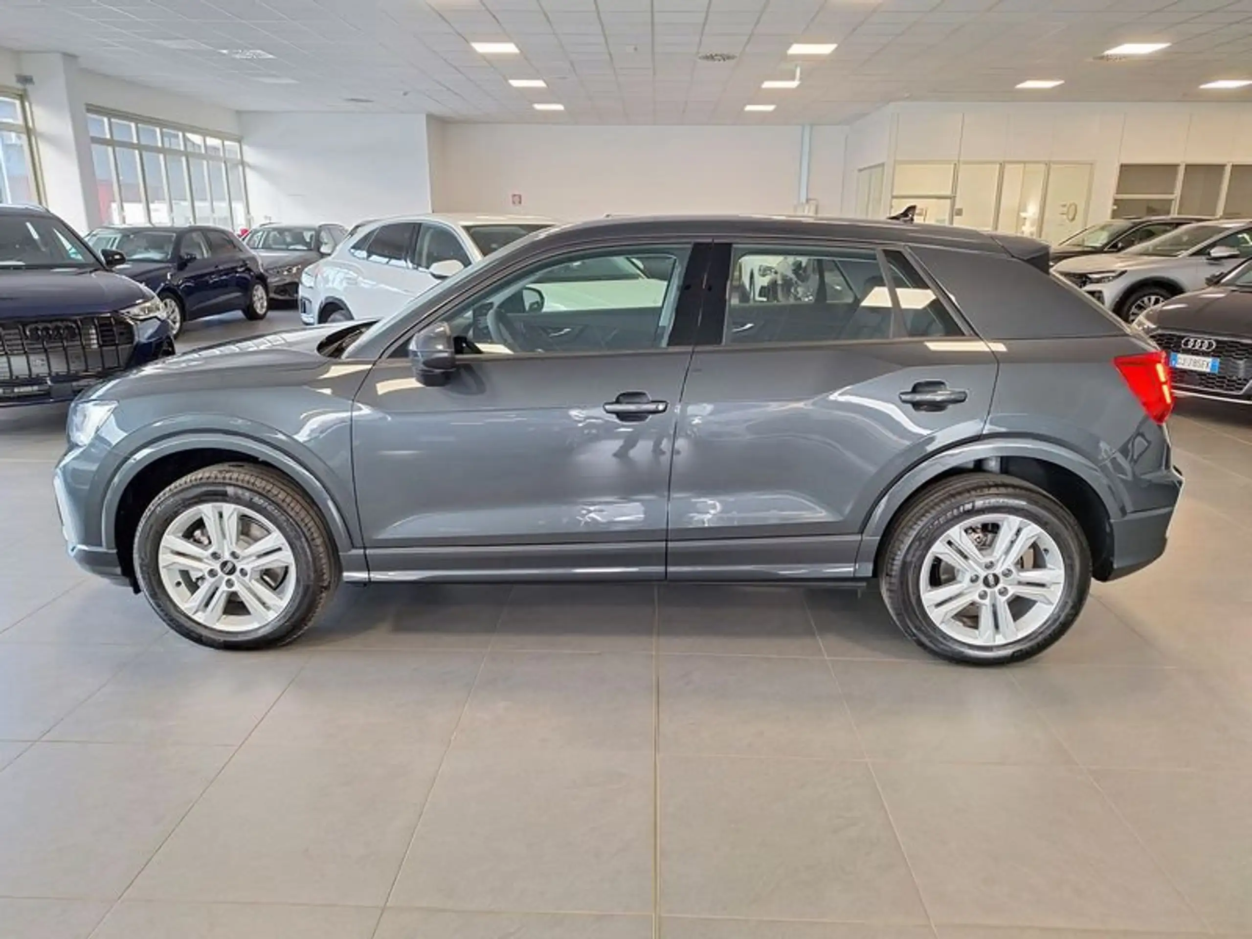 Audi - Q2