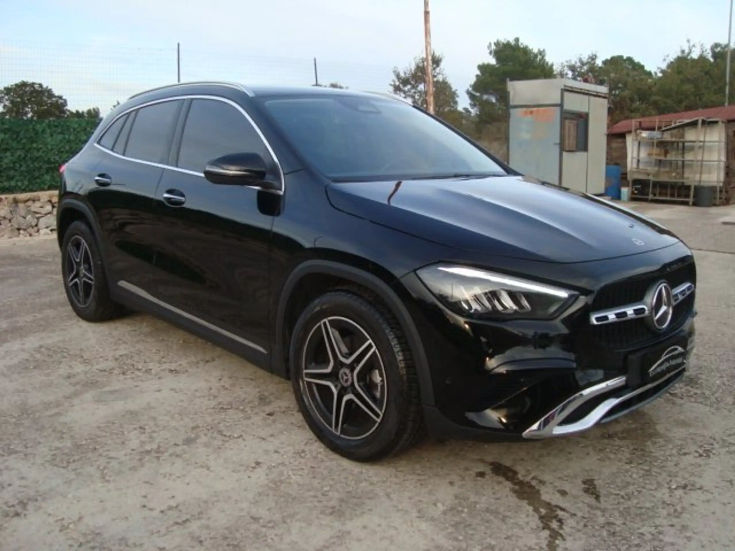 Mercedes-Benz - GLA 200