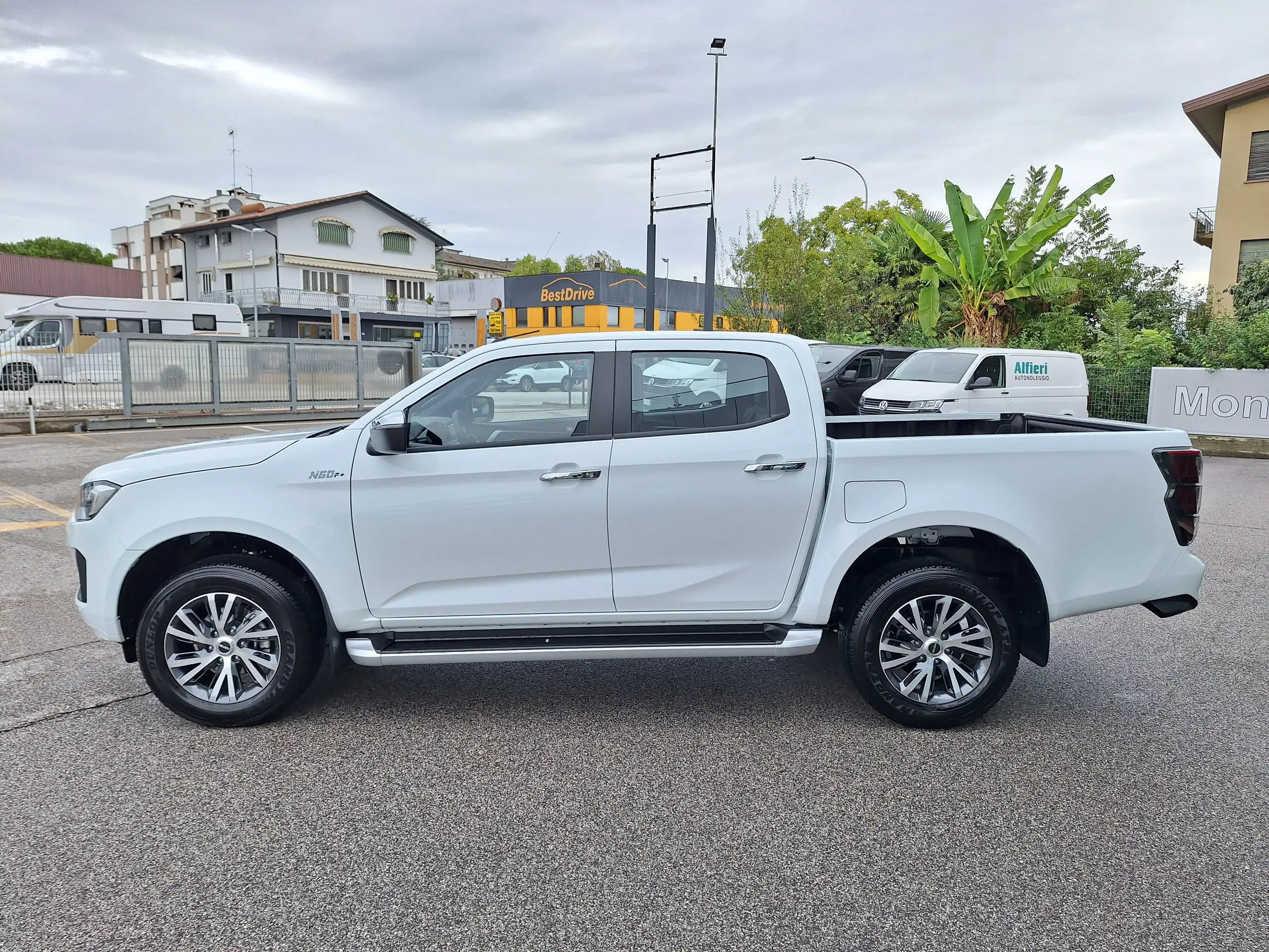 Isuzu - D-Max