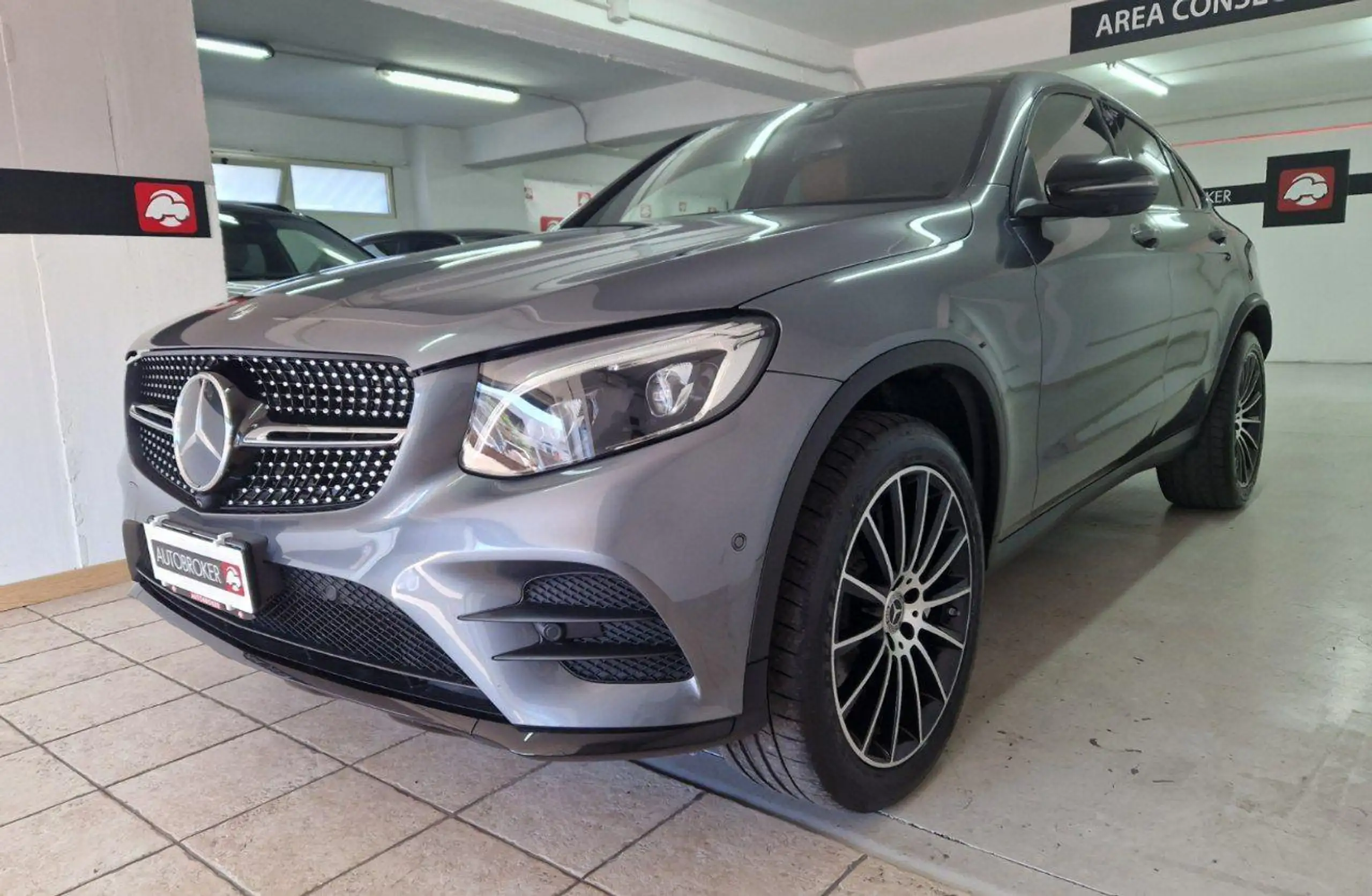 Mercedes-Benz - GLC 250