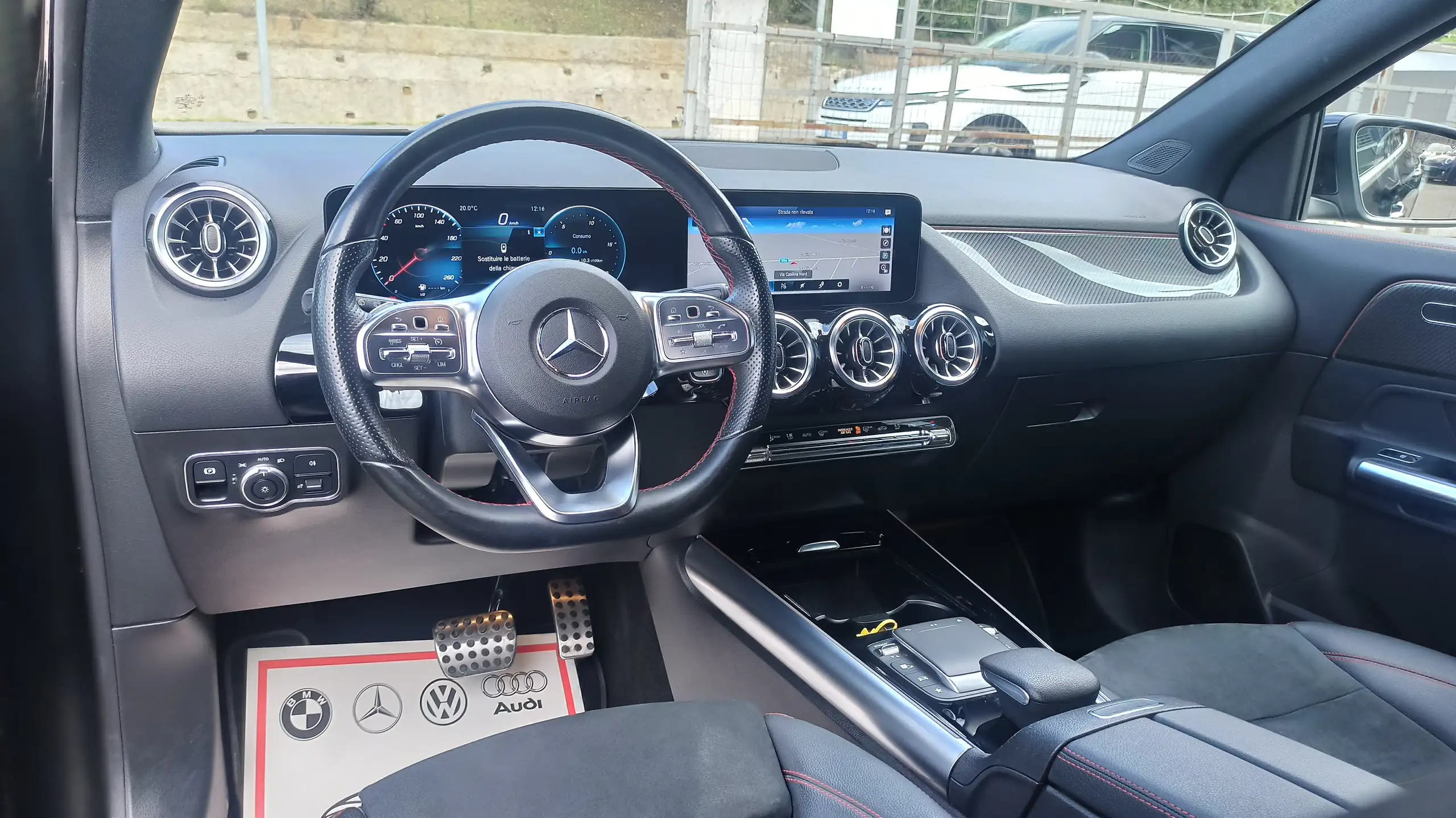 Mercedes-Benz - GLA 200