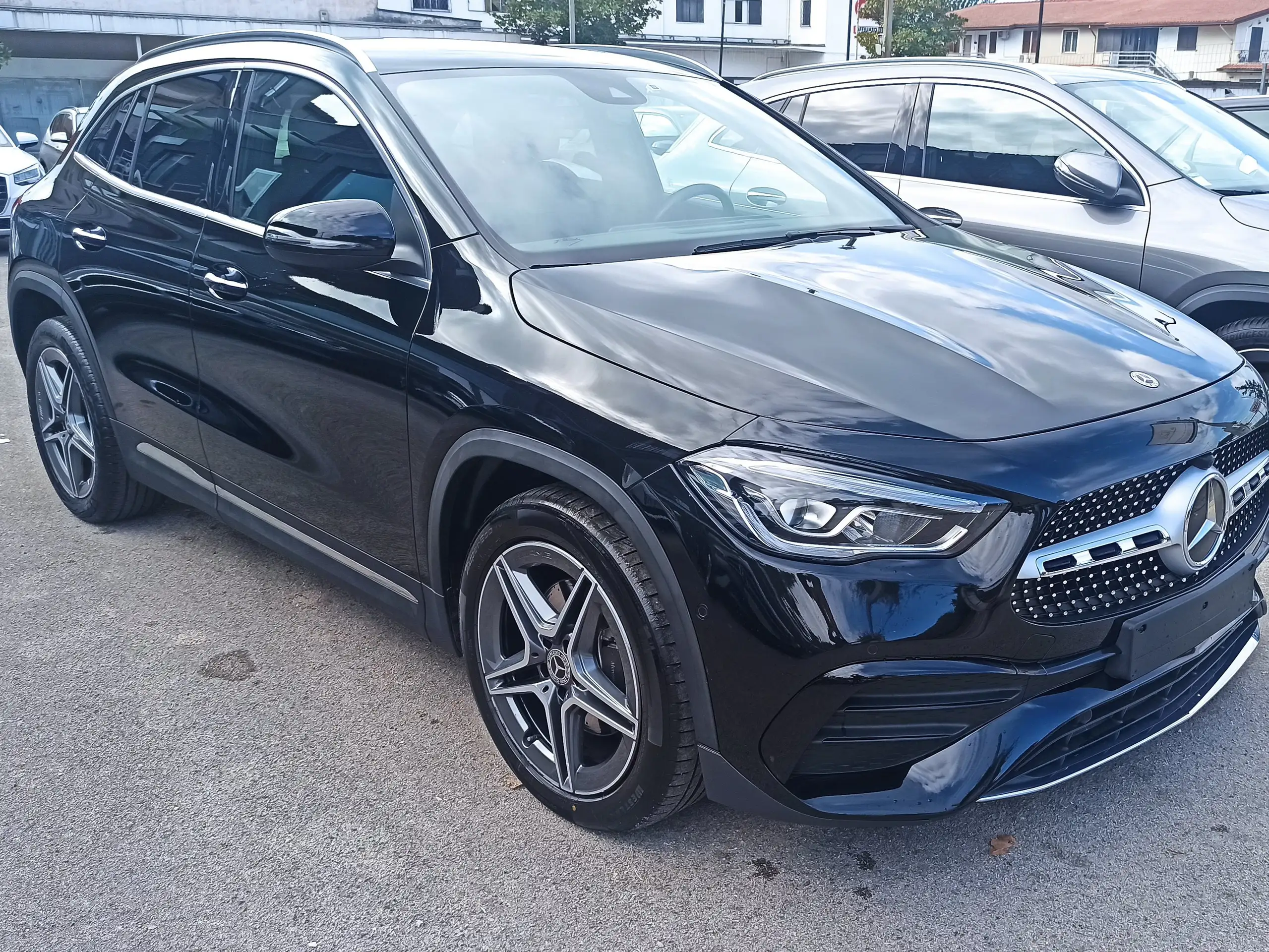 Mercedes-Benz - GLA 200