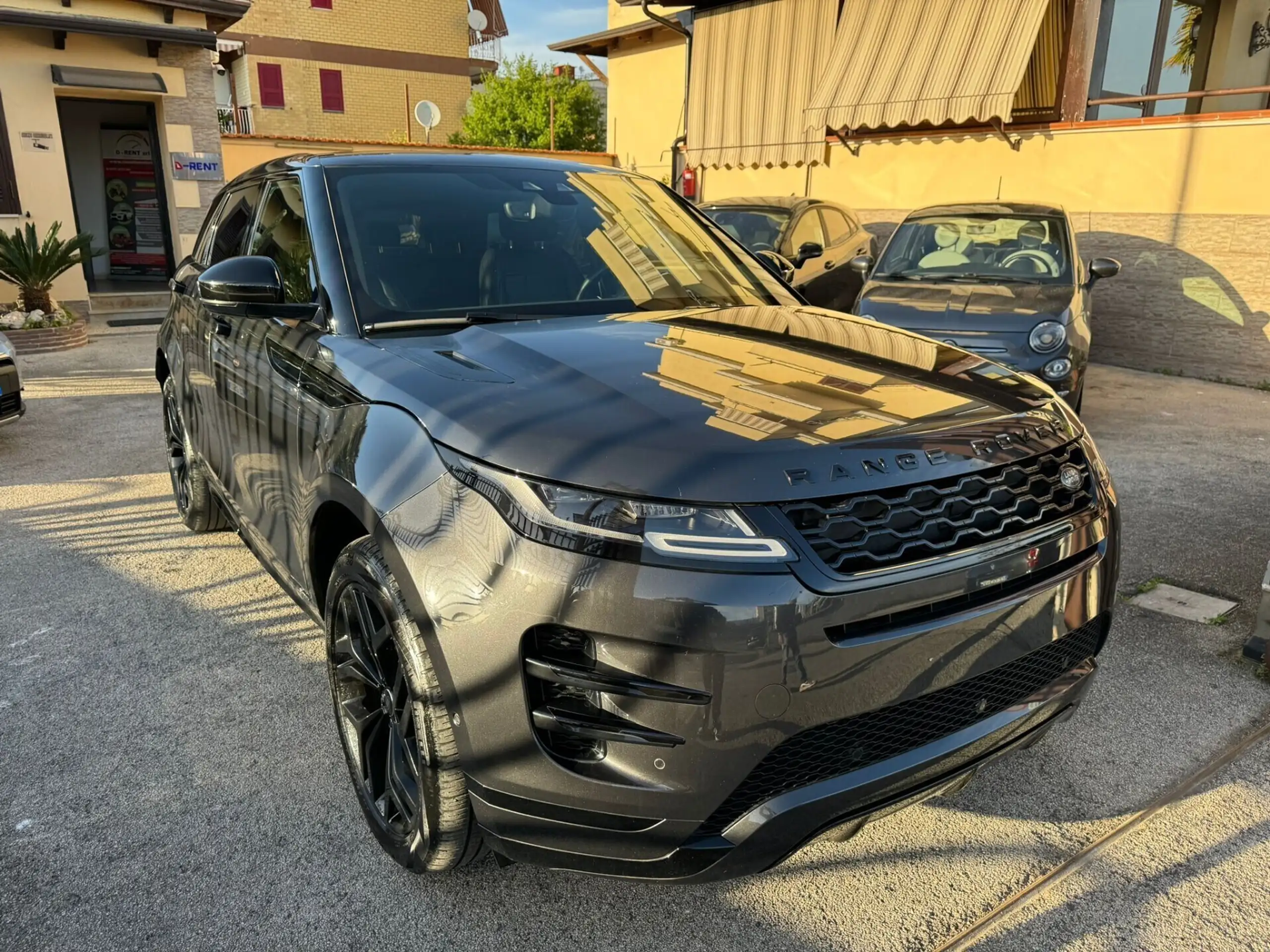 Land Rover - Range Rover Evoque