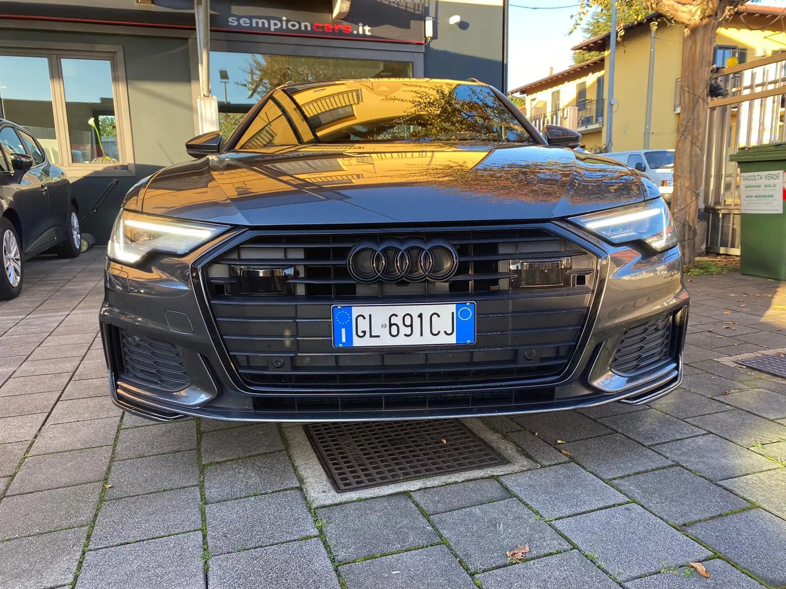 Audi - A6