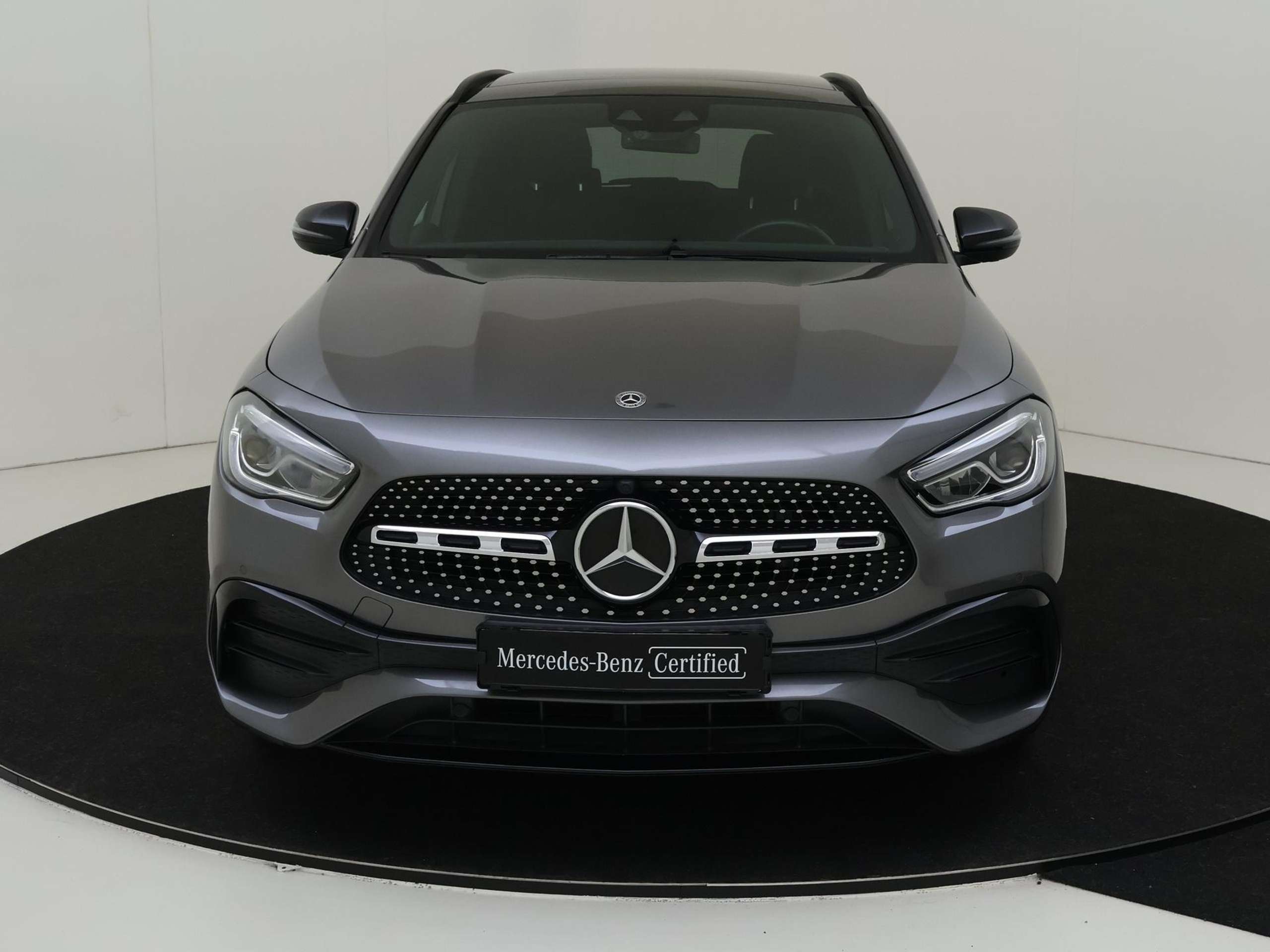 Mercedes-Benz - GLA 200