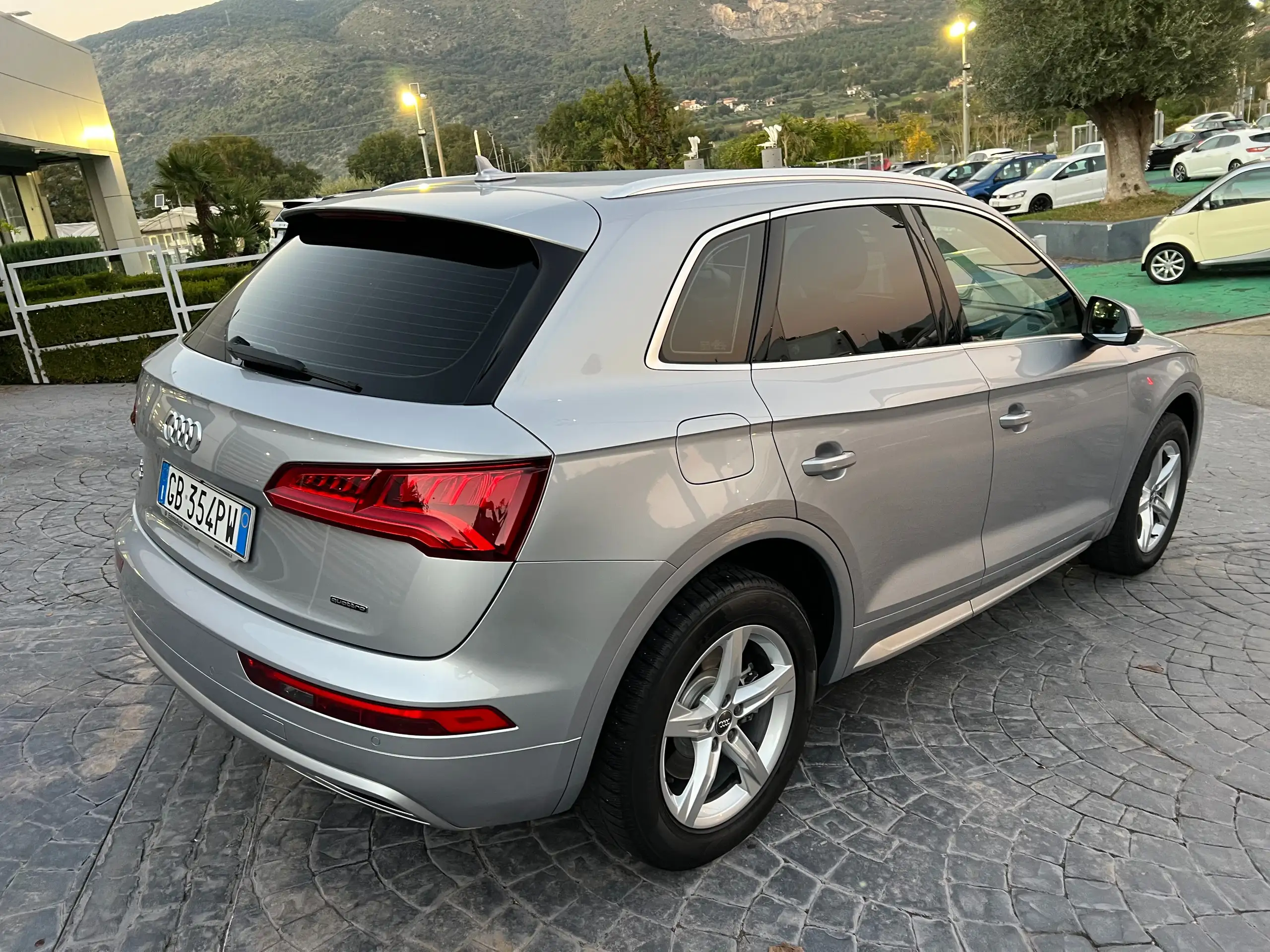 Audi - Q5