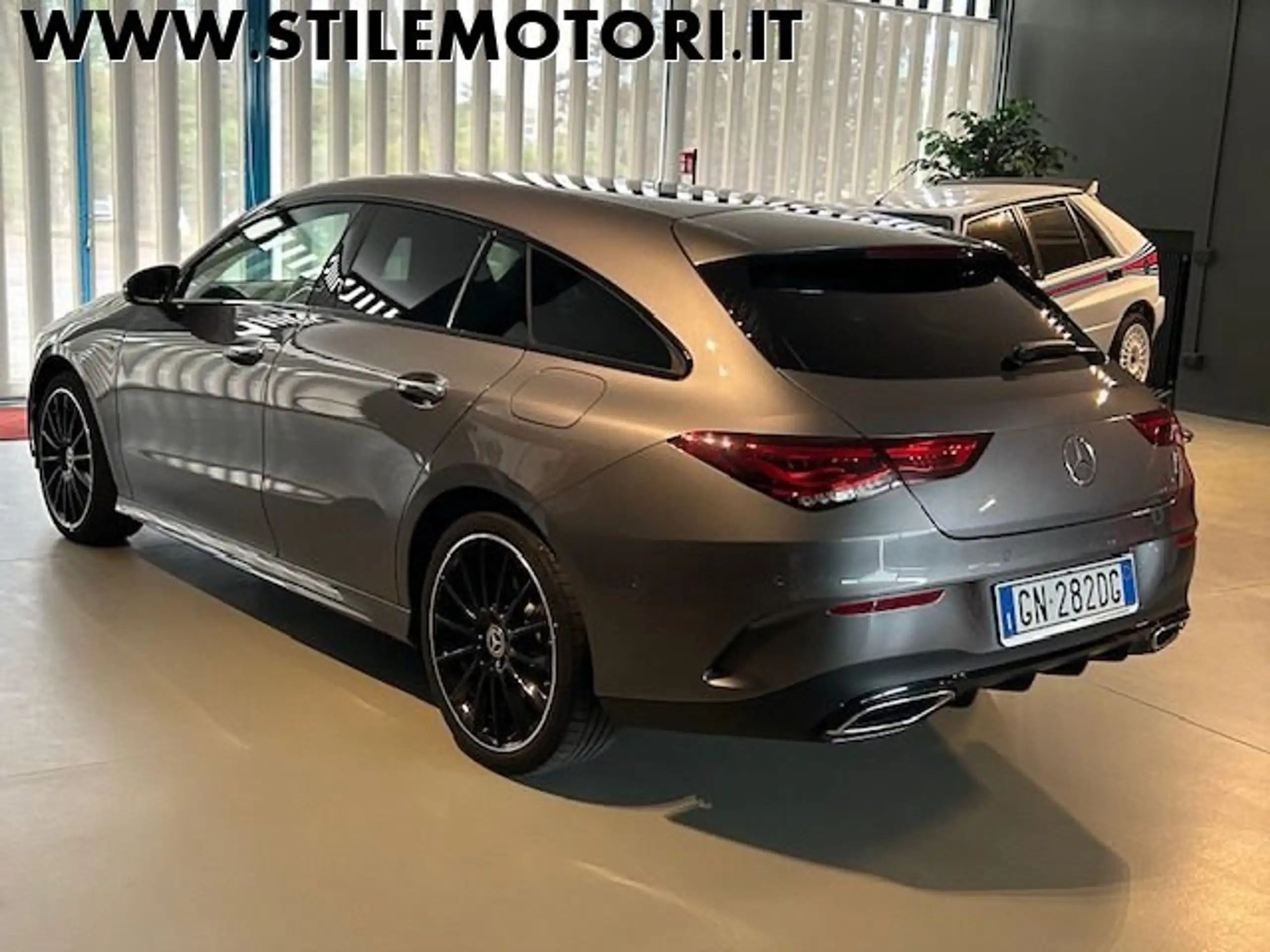 Mercedes-Benz - CLA 250