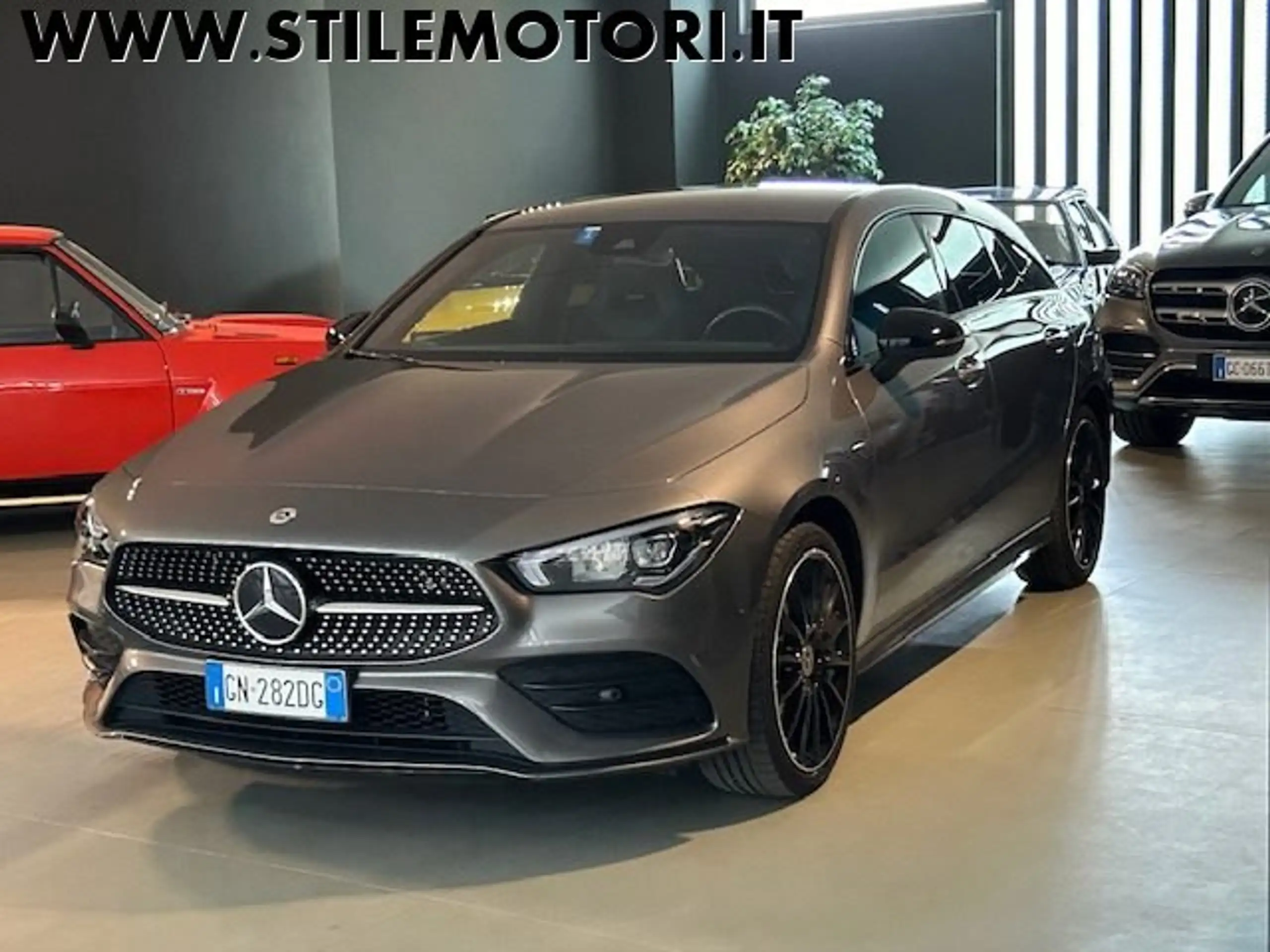 Mercedes-Benz - CLA 250