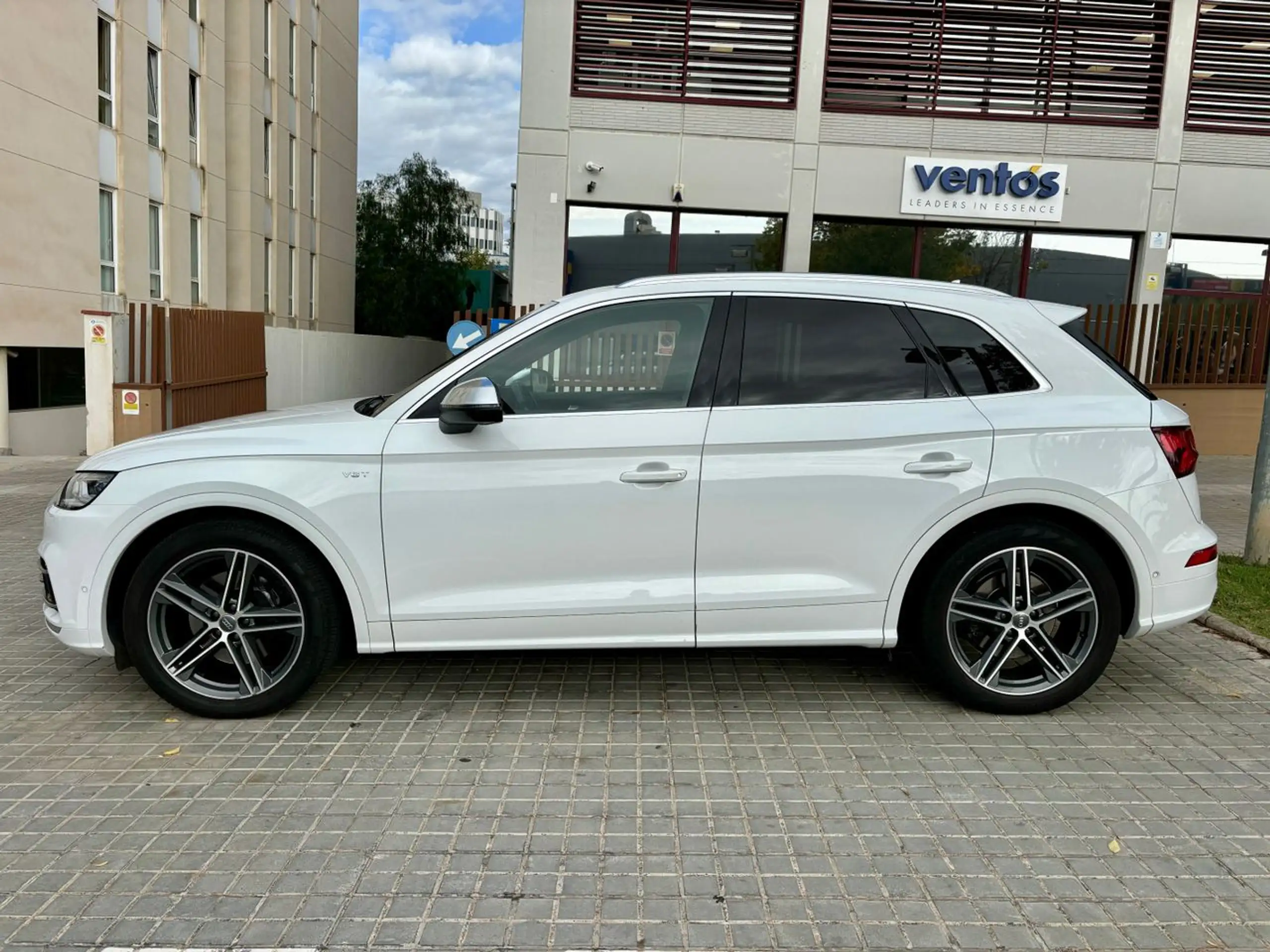 Audi - SQ5