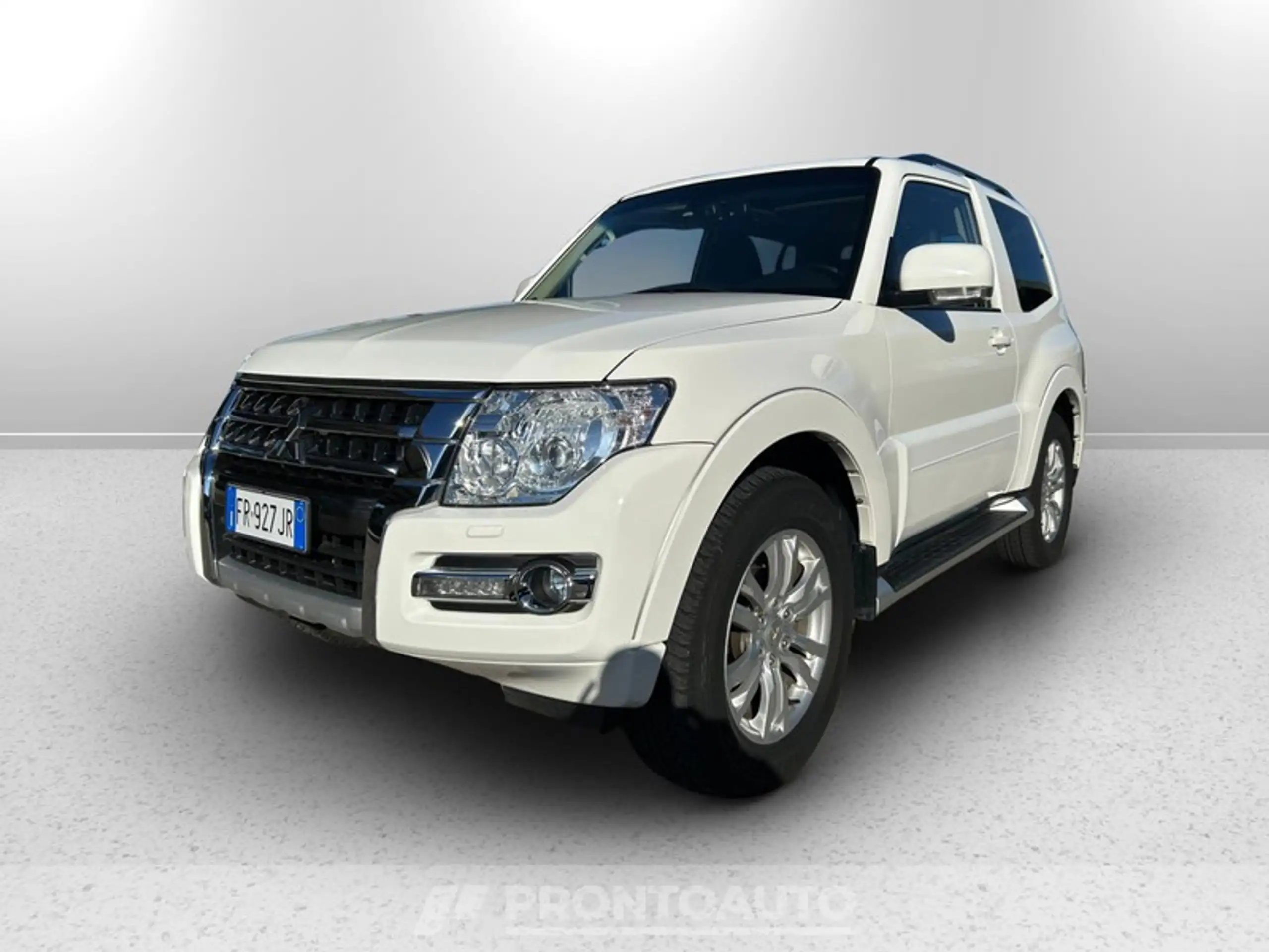 Mitsubishi - Pajero