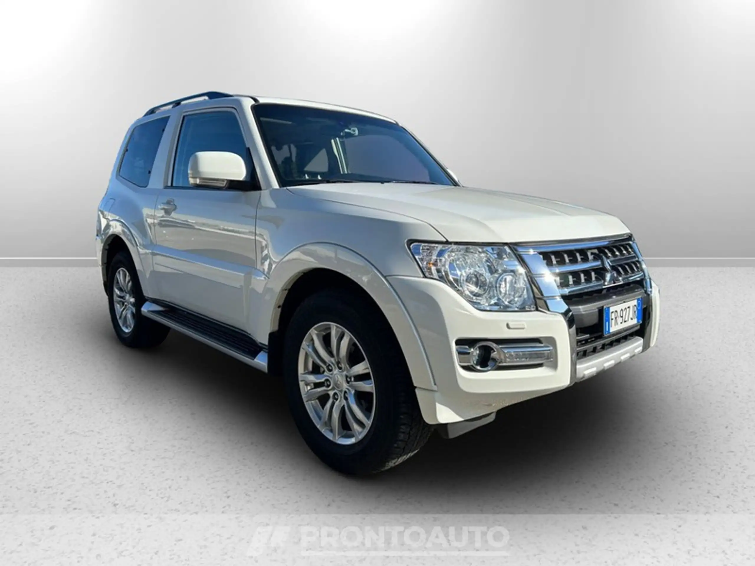 Mitsubishi - Pajero