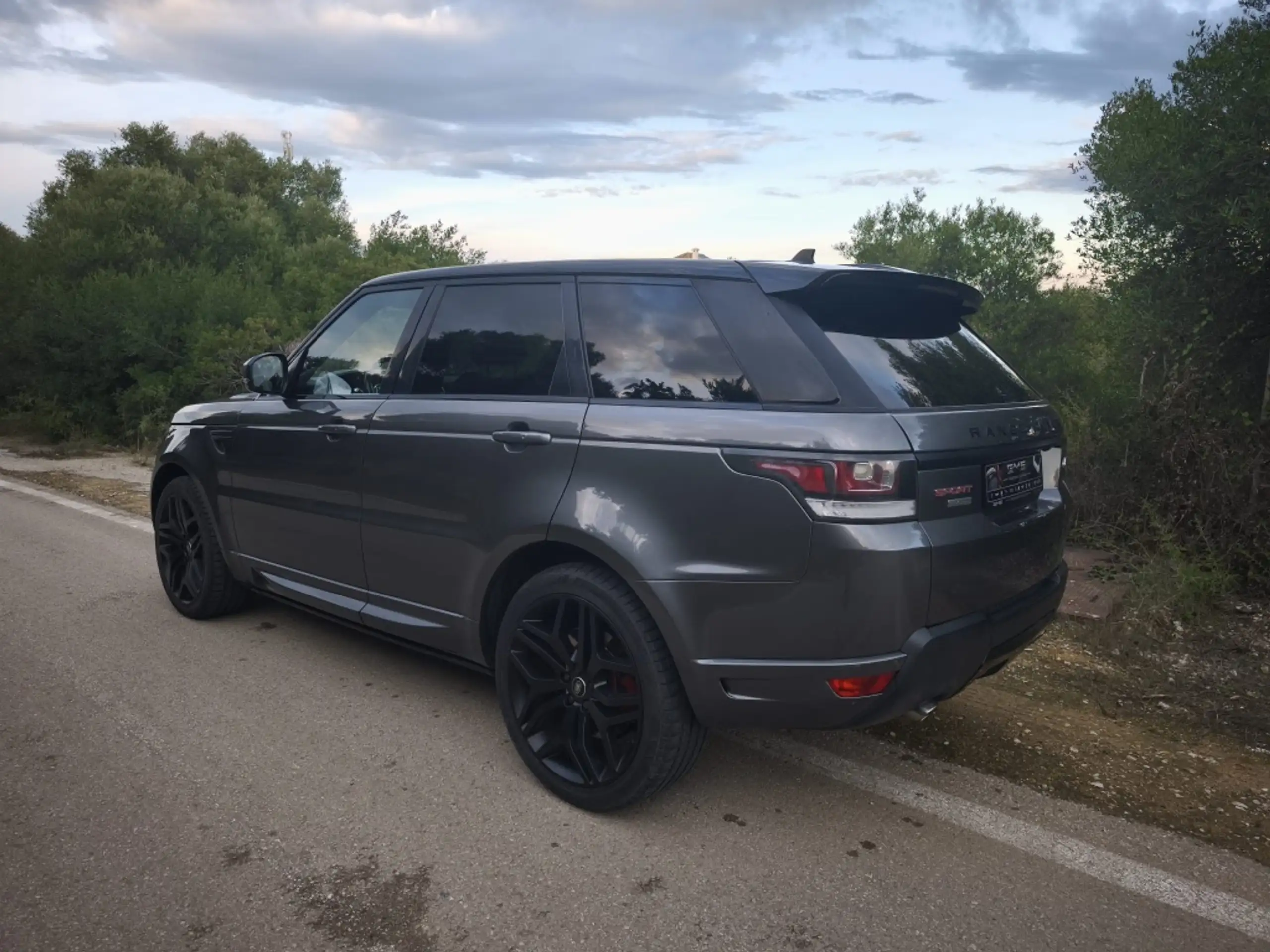 Land Rover - Range Rover Sport