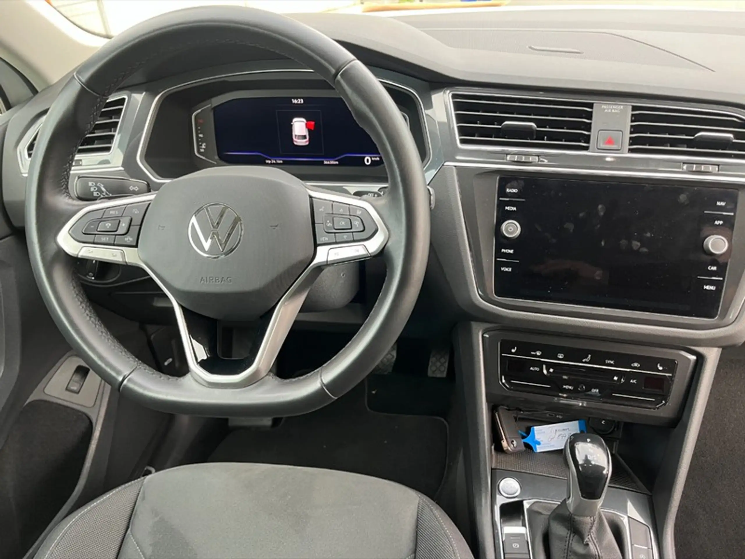 Volkswagen - Tiguan