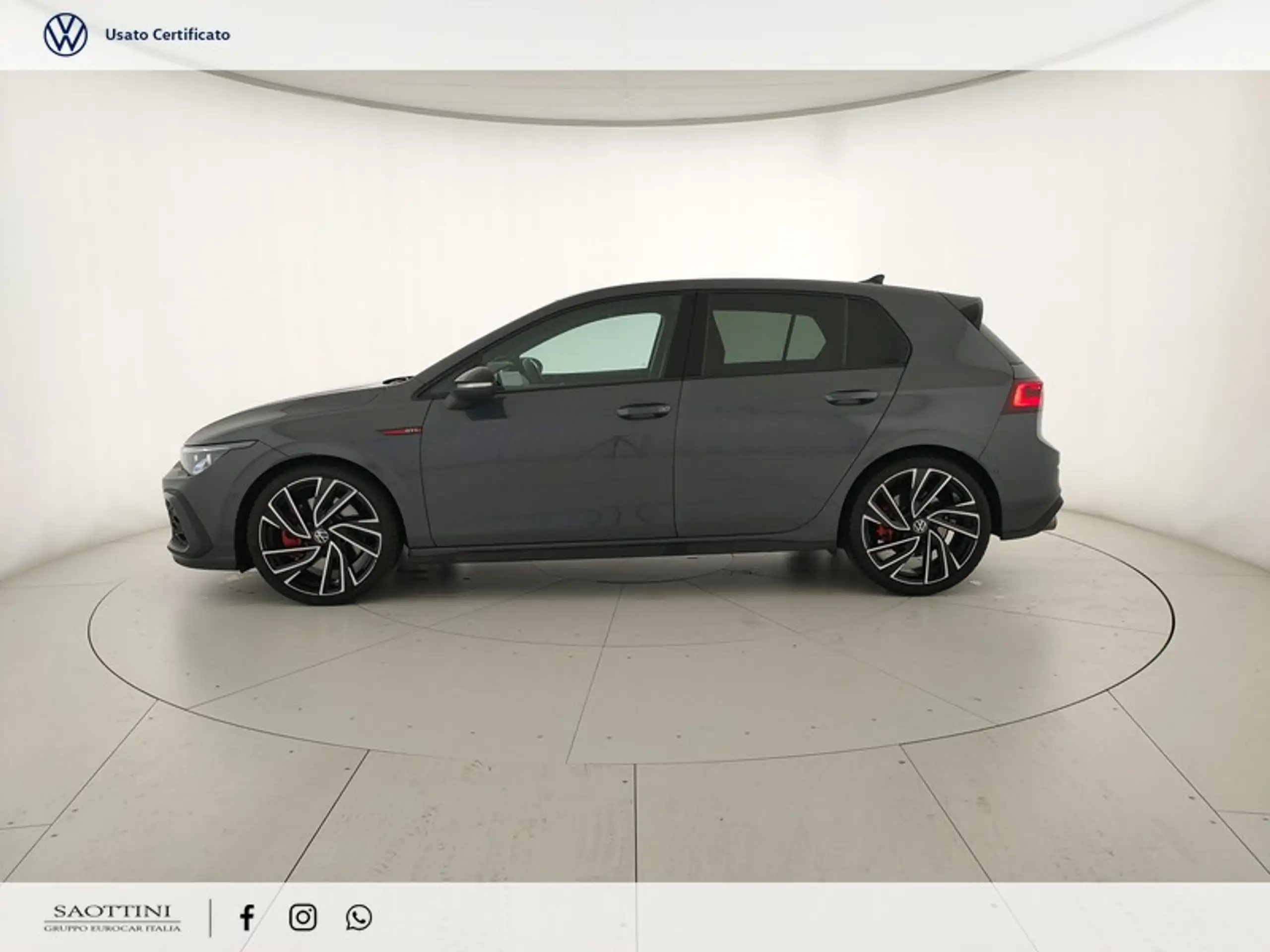 Volkswagen - Golf GTI