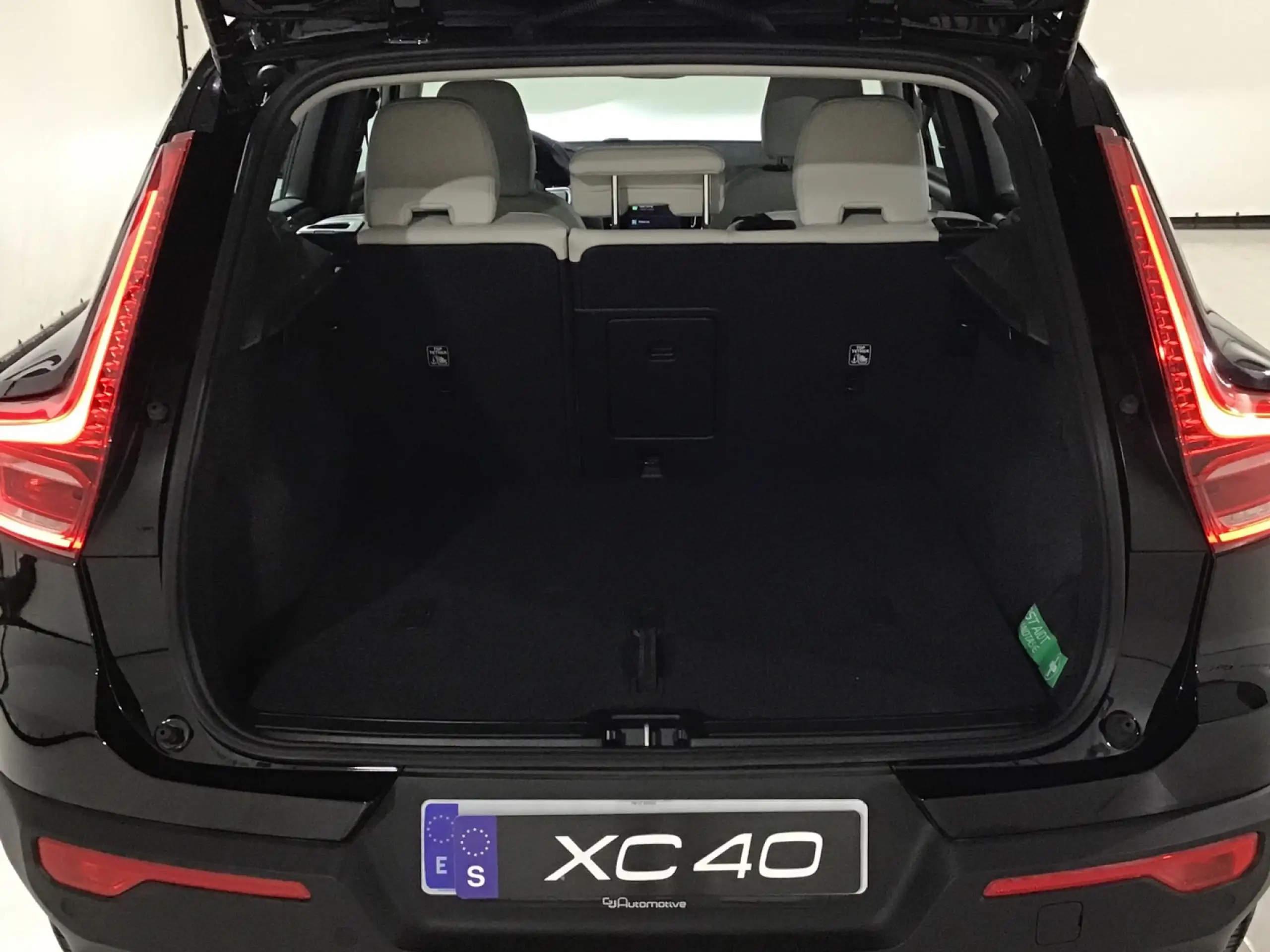 Volvo - XC40