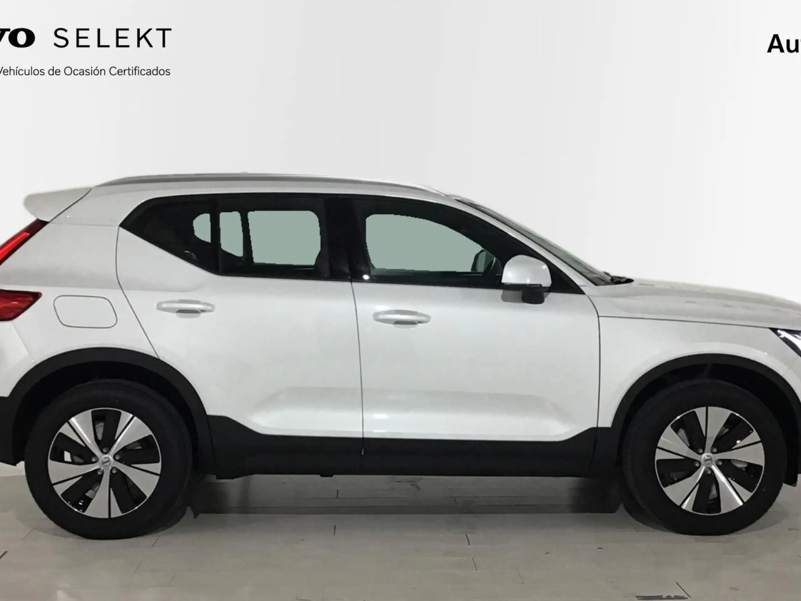 Volvo - XC40