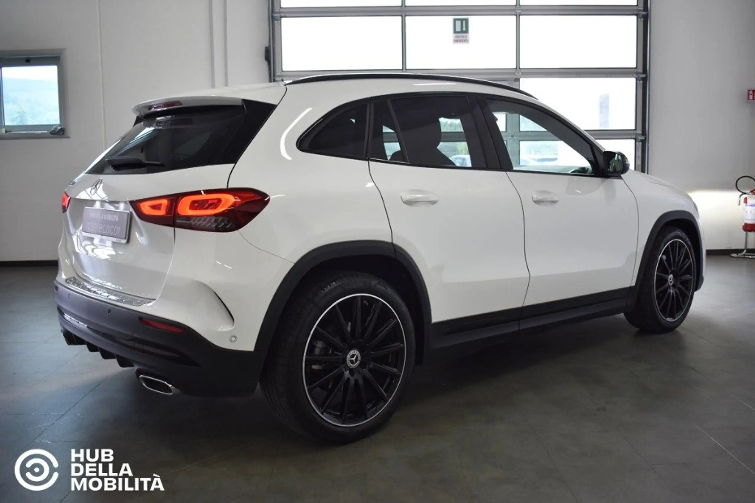 Mercedes-Benz - GLA 200