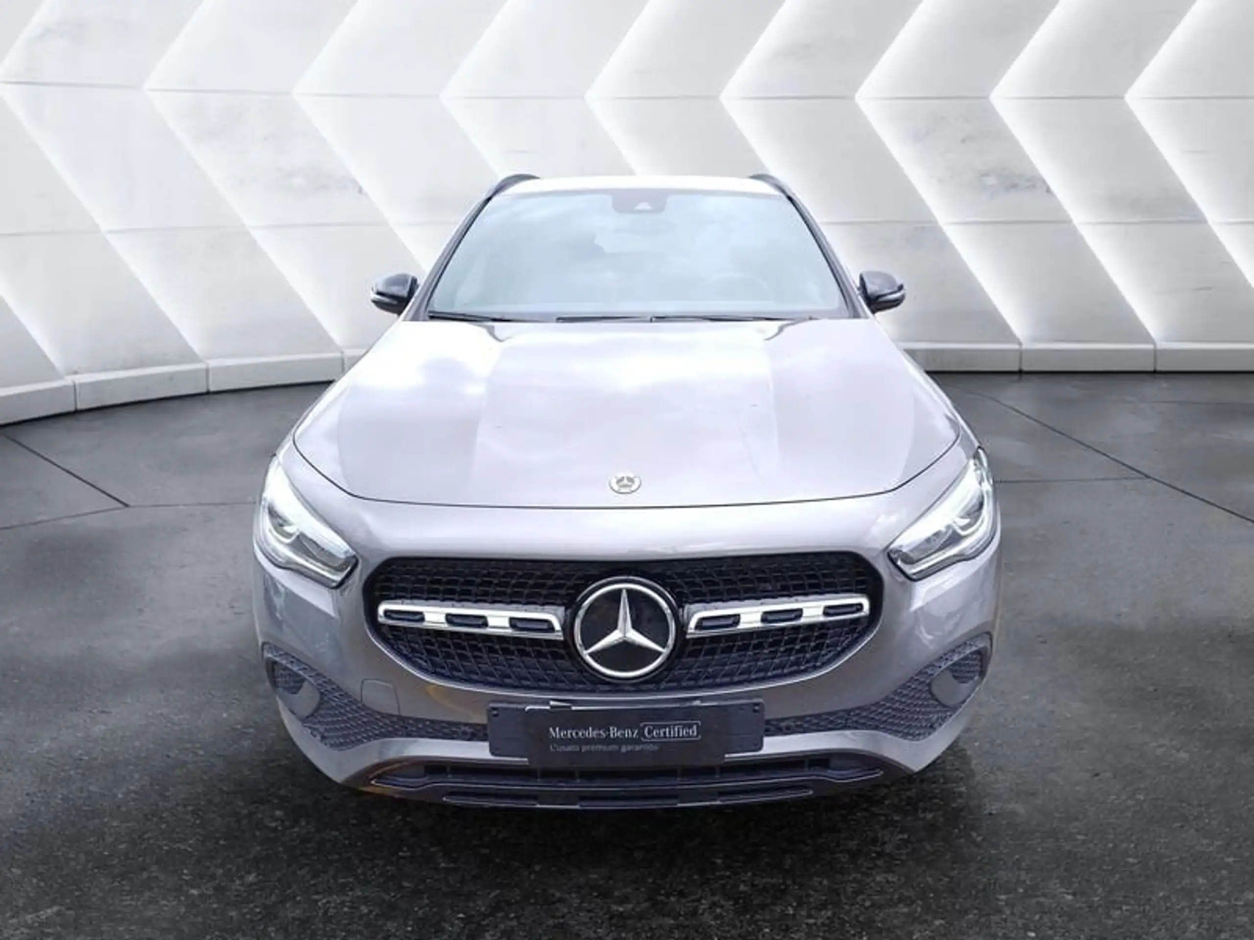 Mercedes-Benz - GLA 200