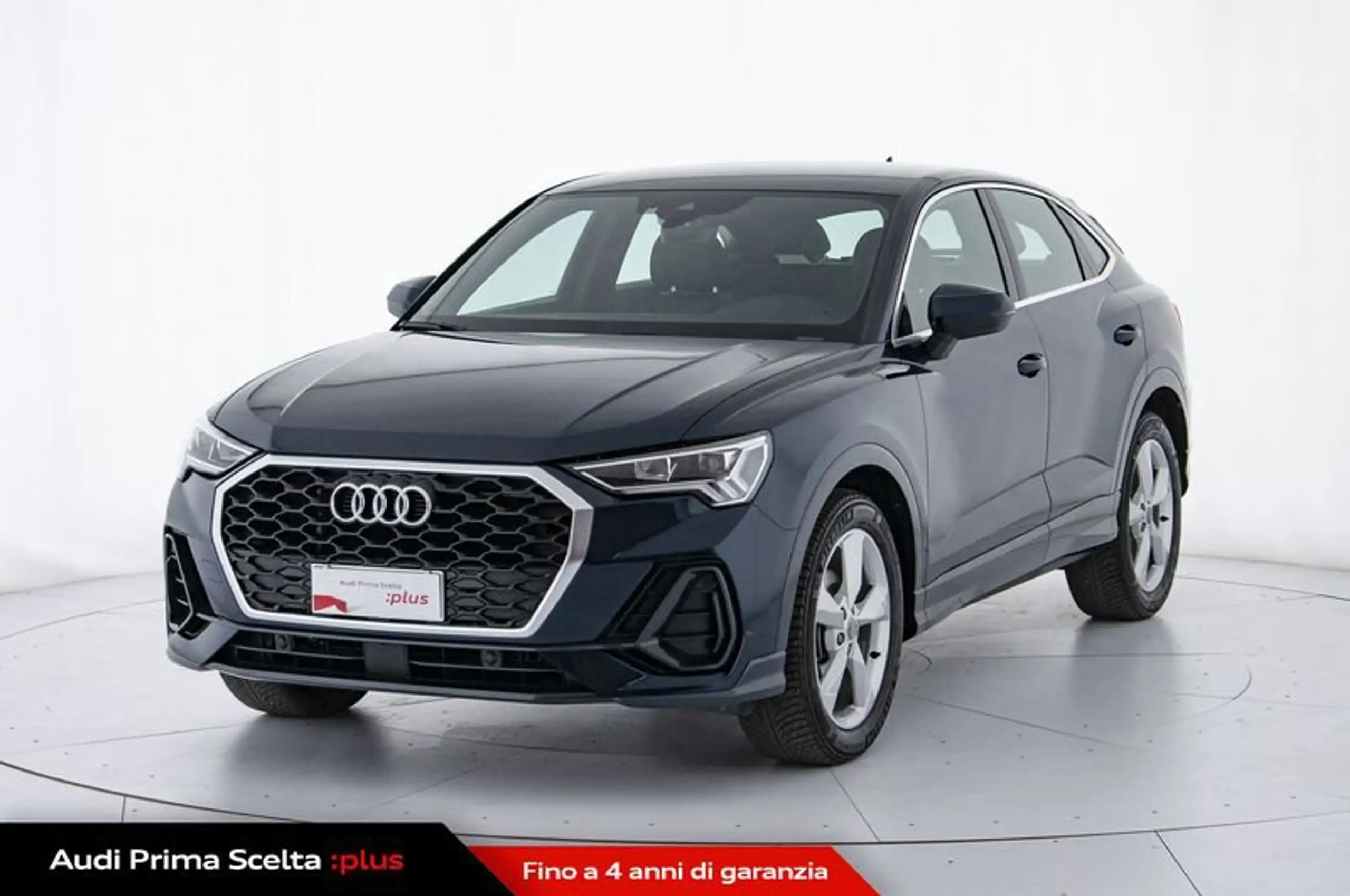 Audi - Q3