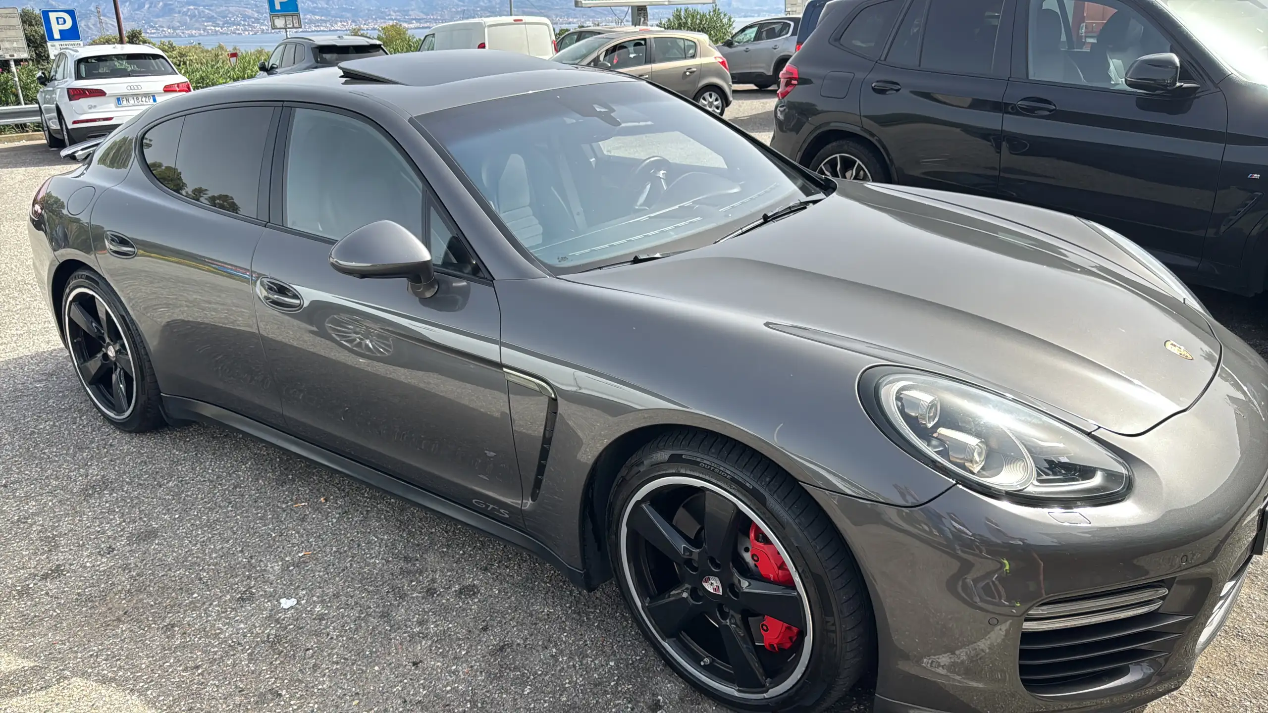 Porsche - Panamera