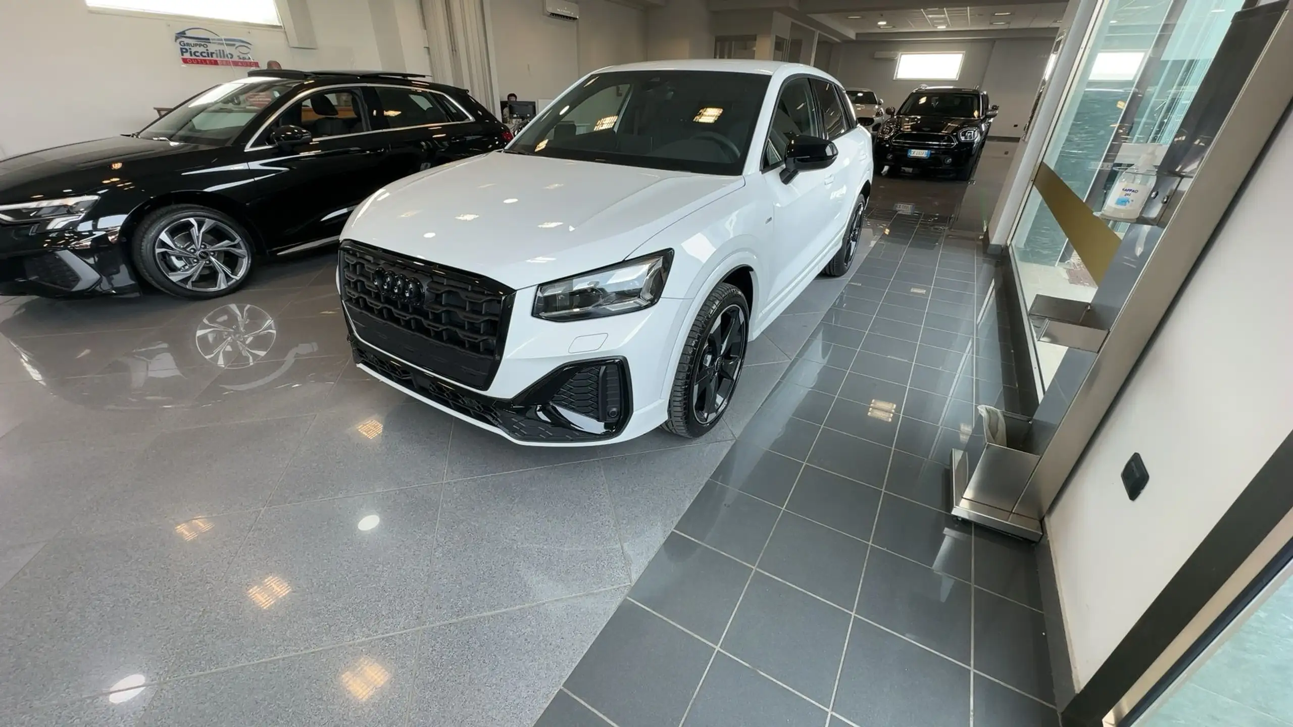 Audi - Q2