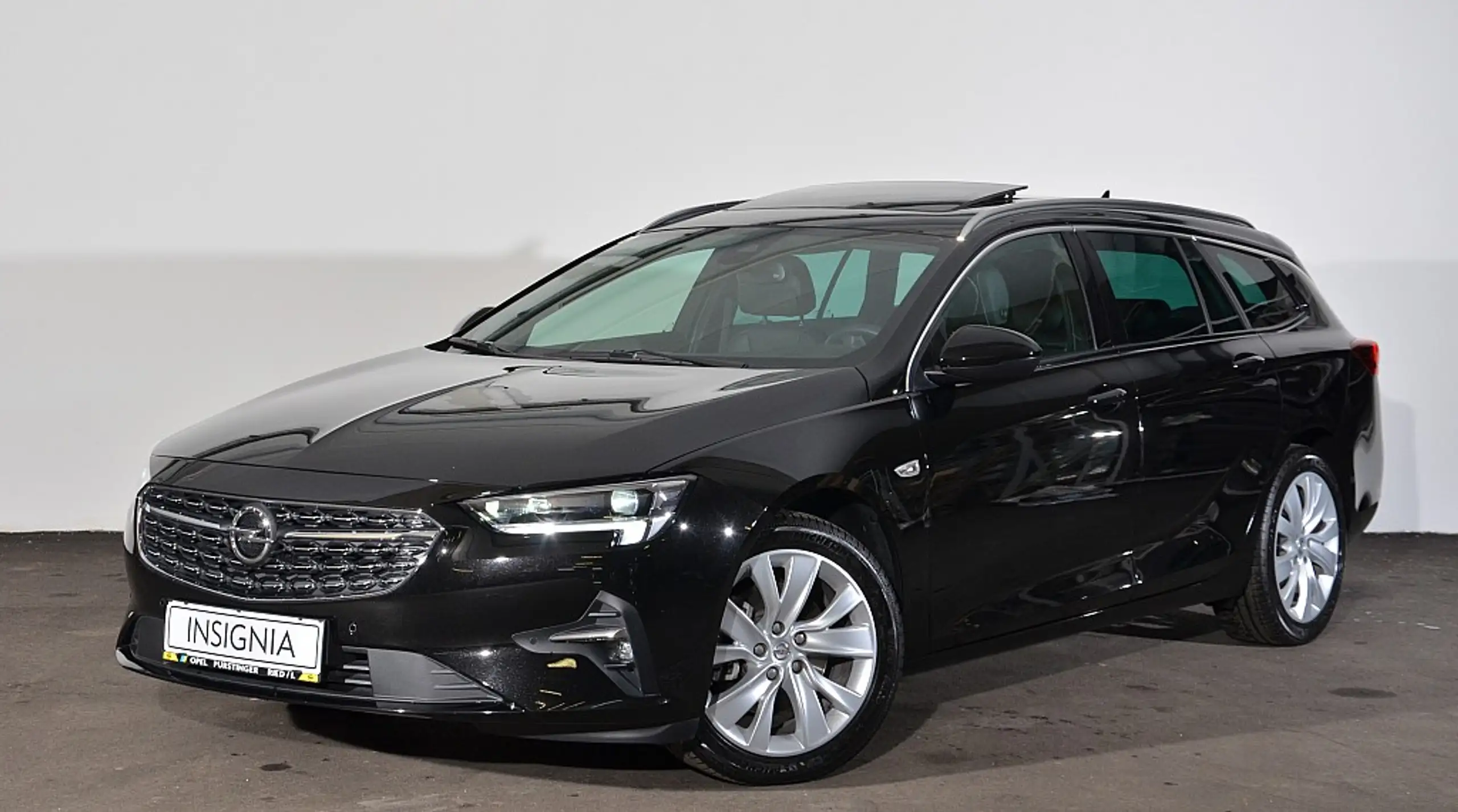 Opel - Insignia