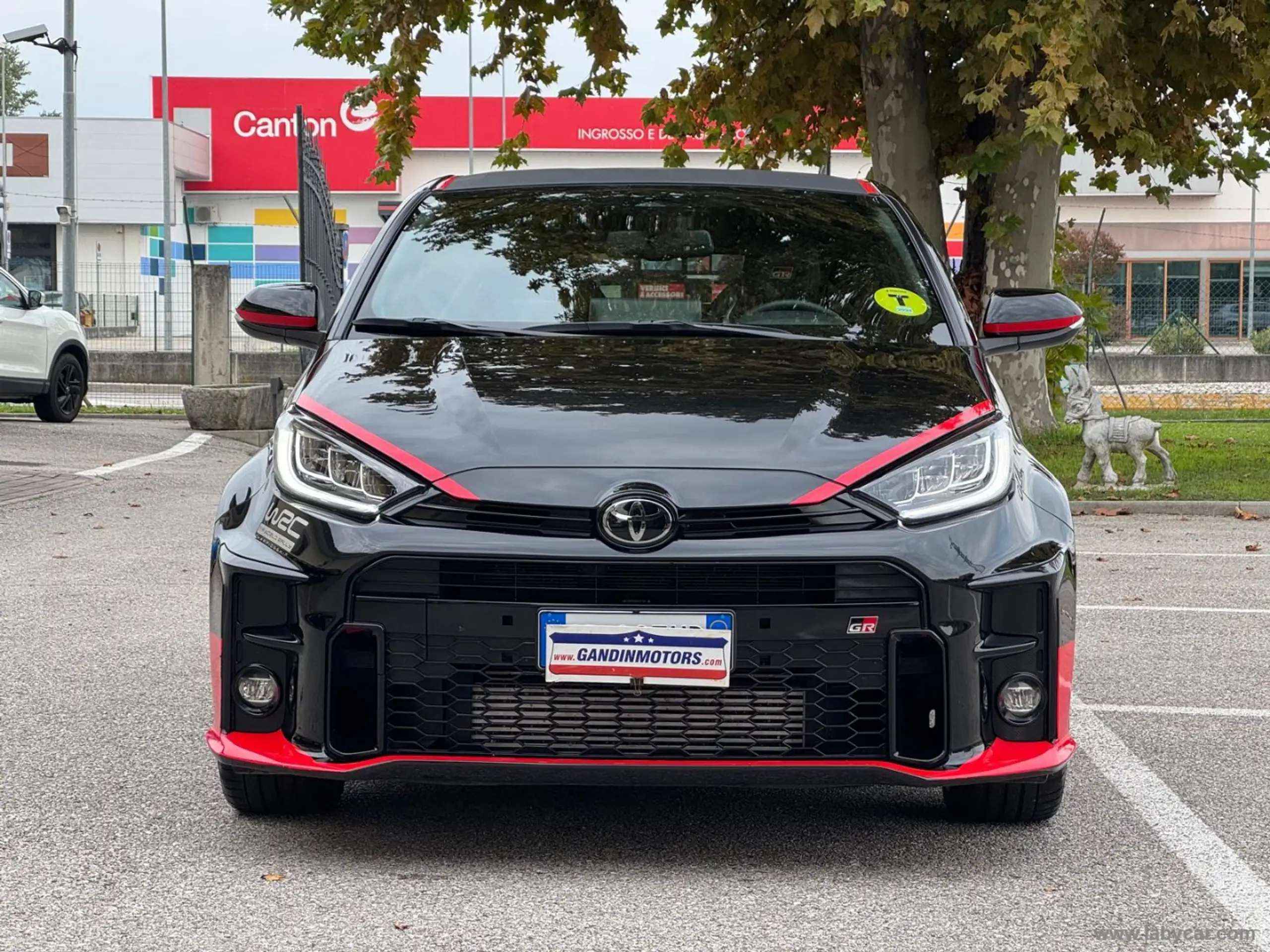 Toyota - Yaris