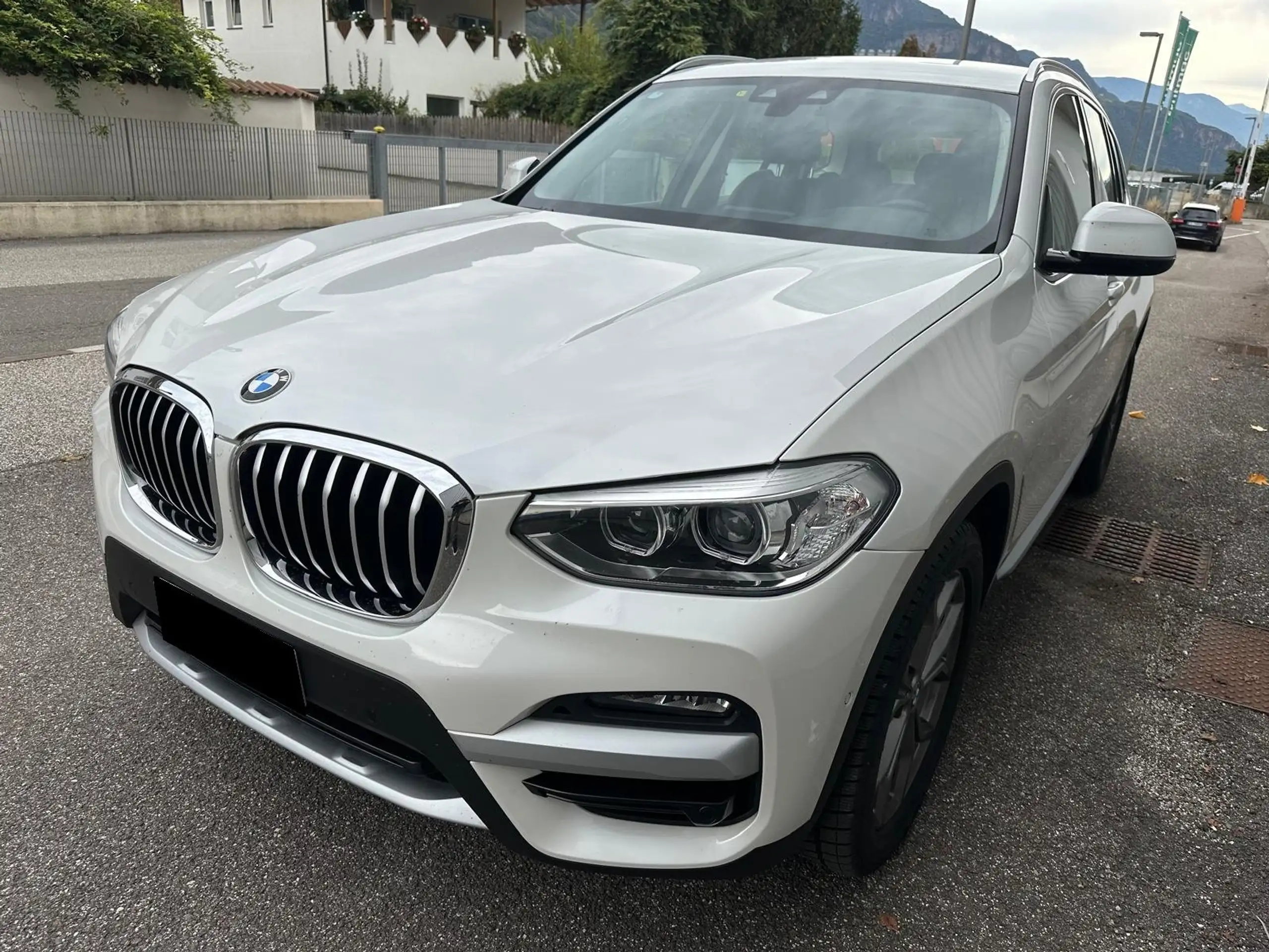 BMW - X3