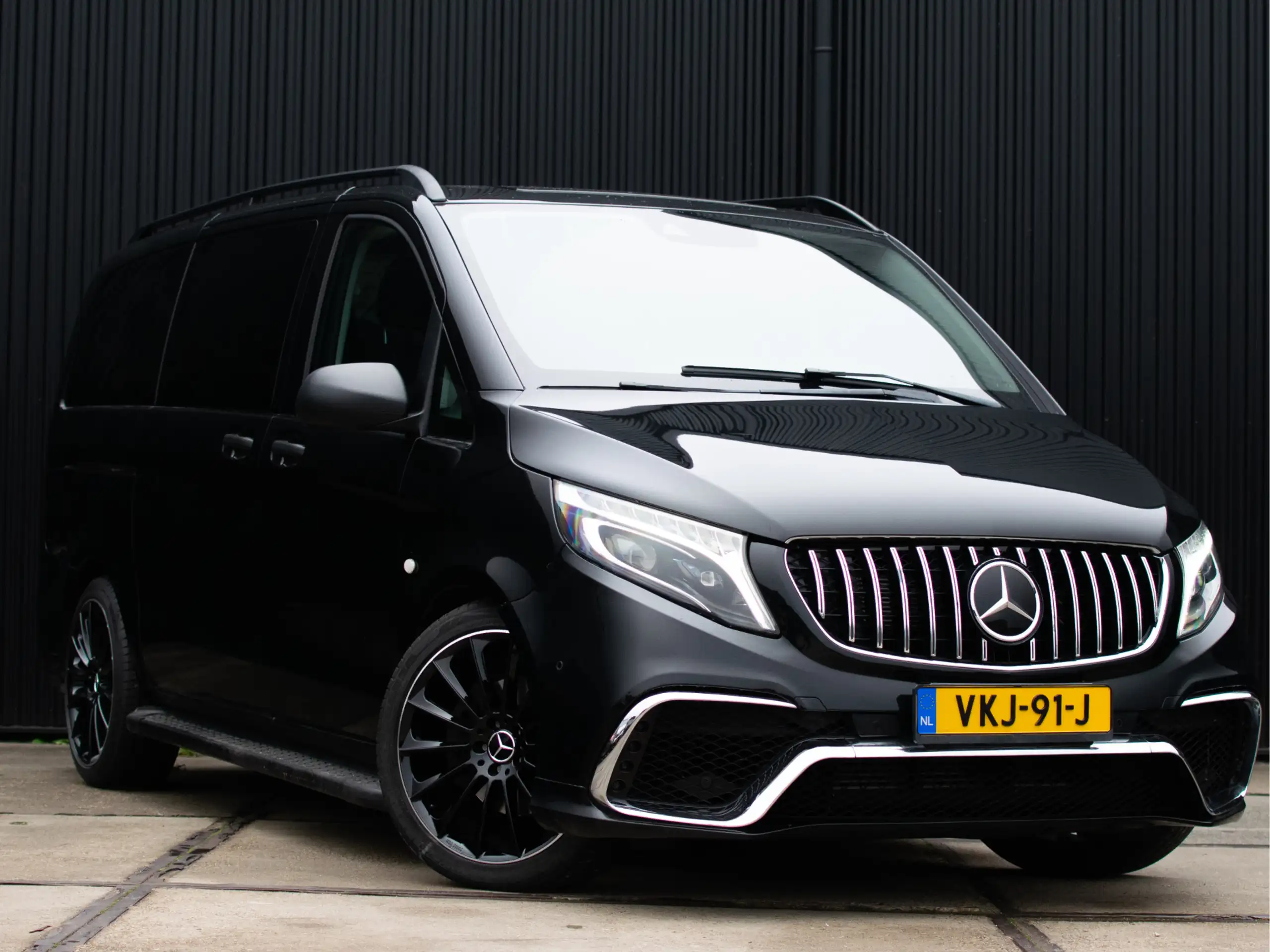 Mercedes-Benz - Vito