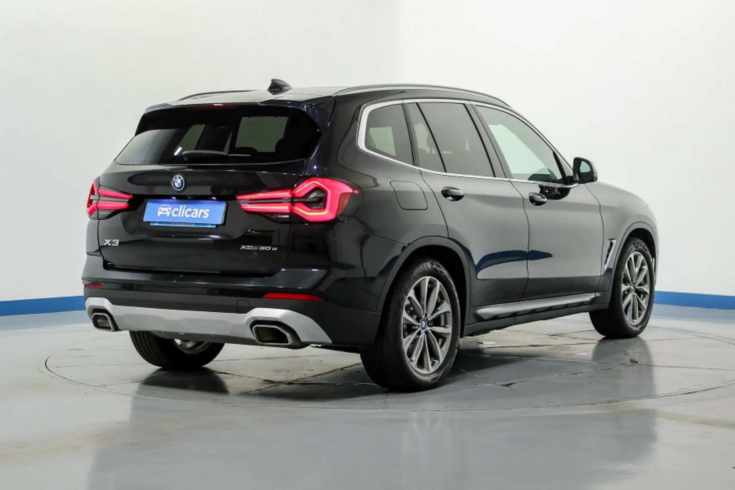 BMW - X3