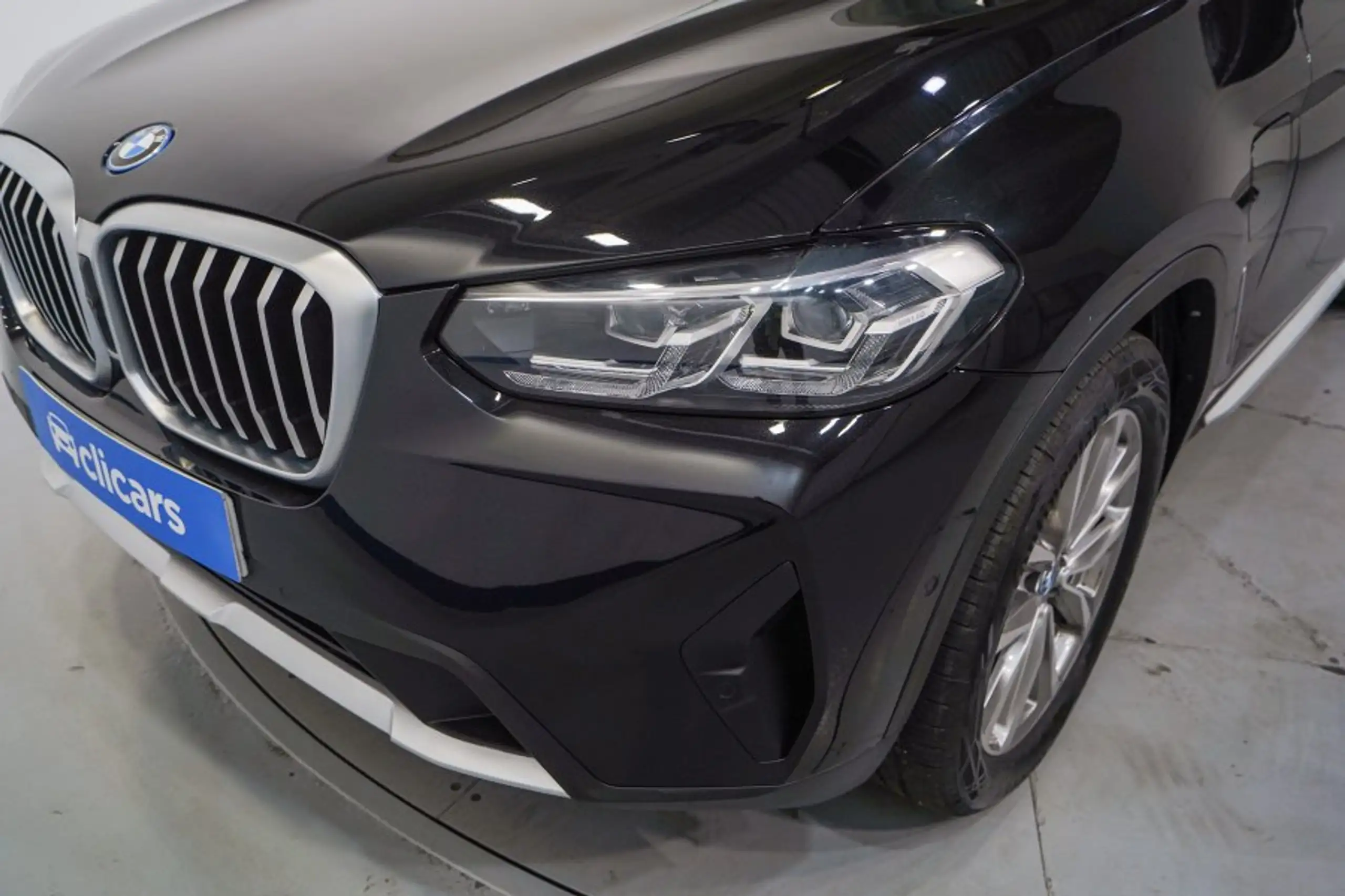 BMW - X3