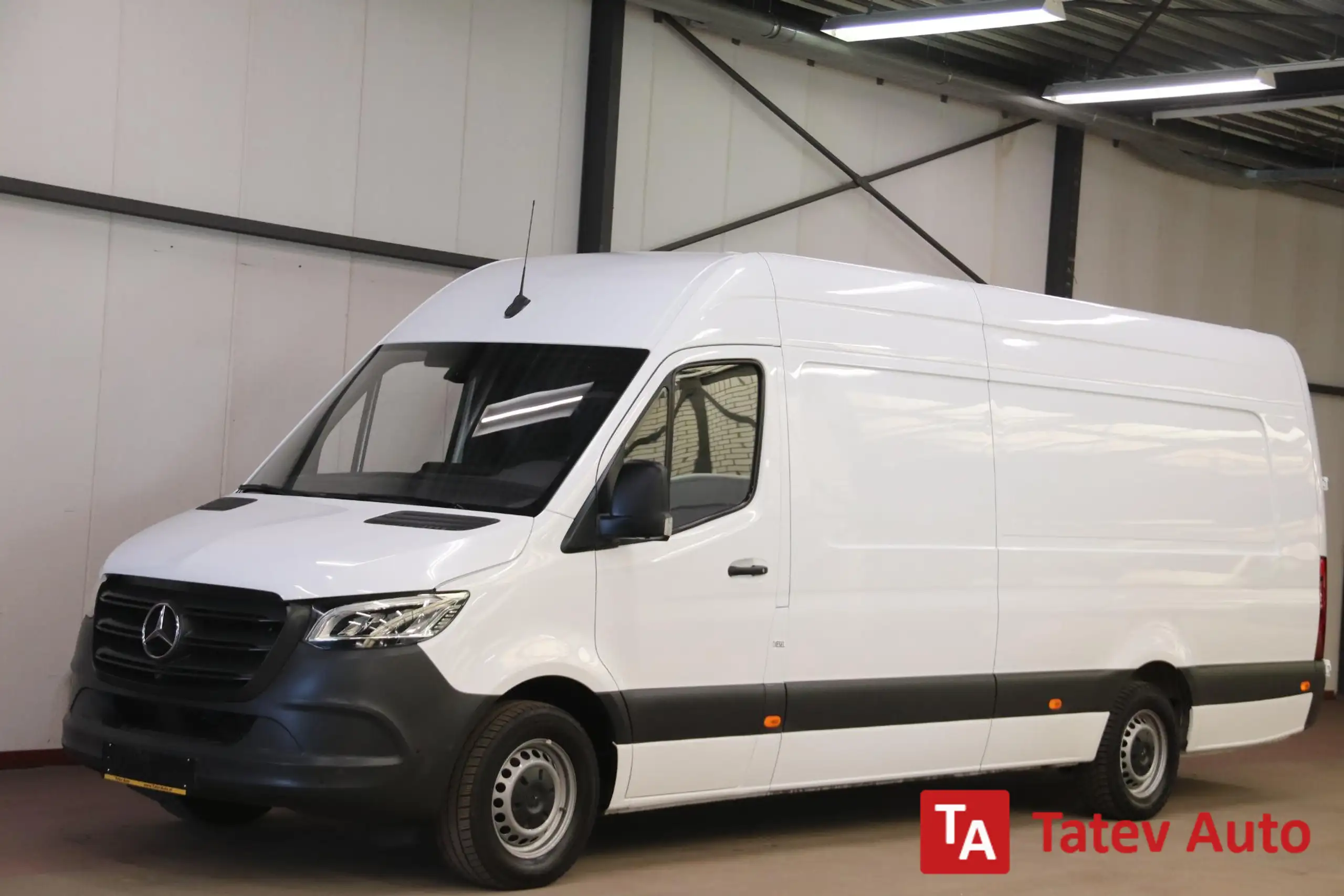 Mercedes-Benz - Sprinter