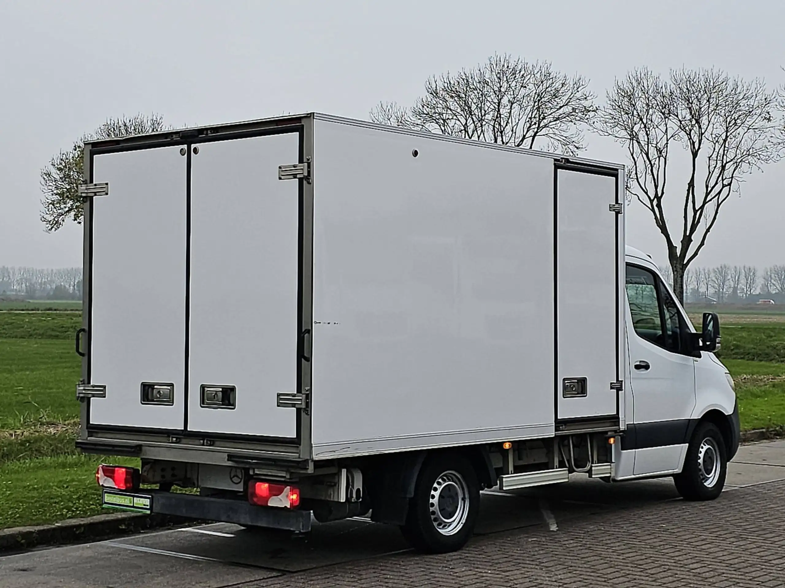 Mercedes-Benz - Sprinter